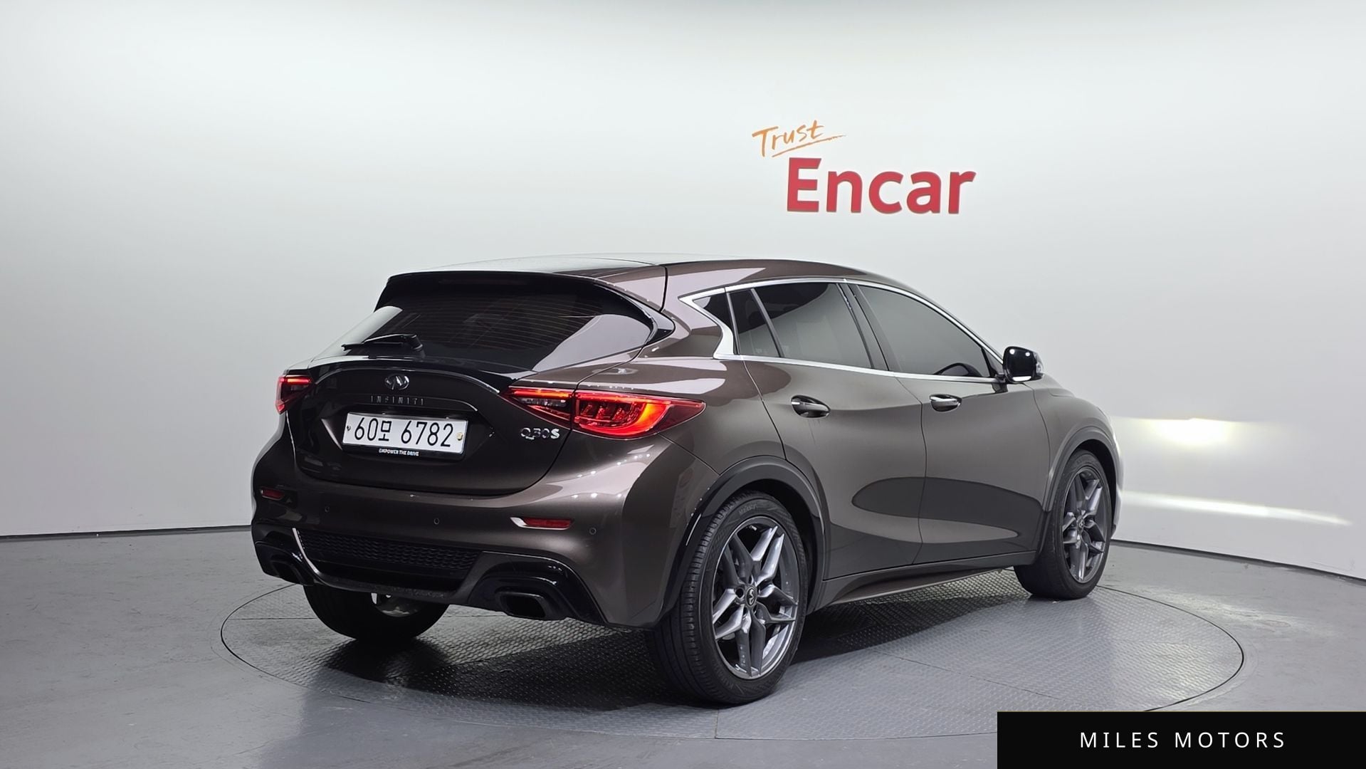 Infiniti Q30 2017 — миниатюра 2