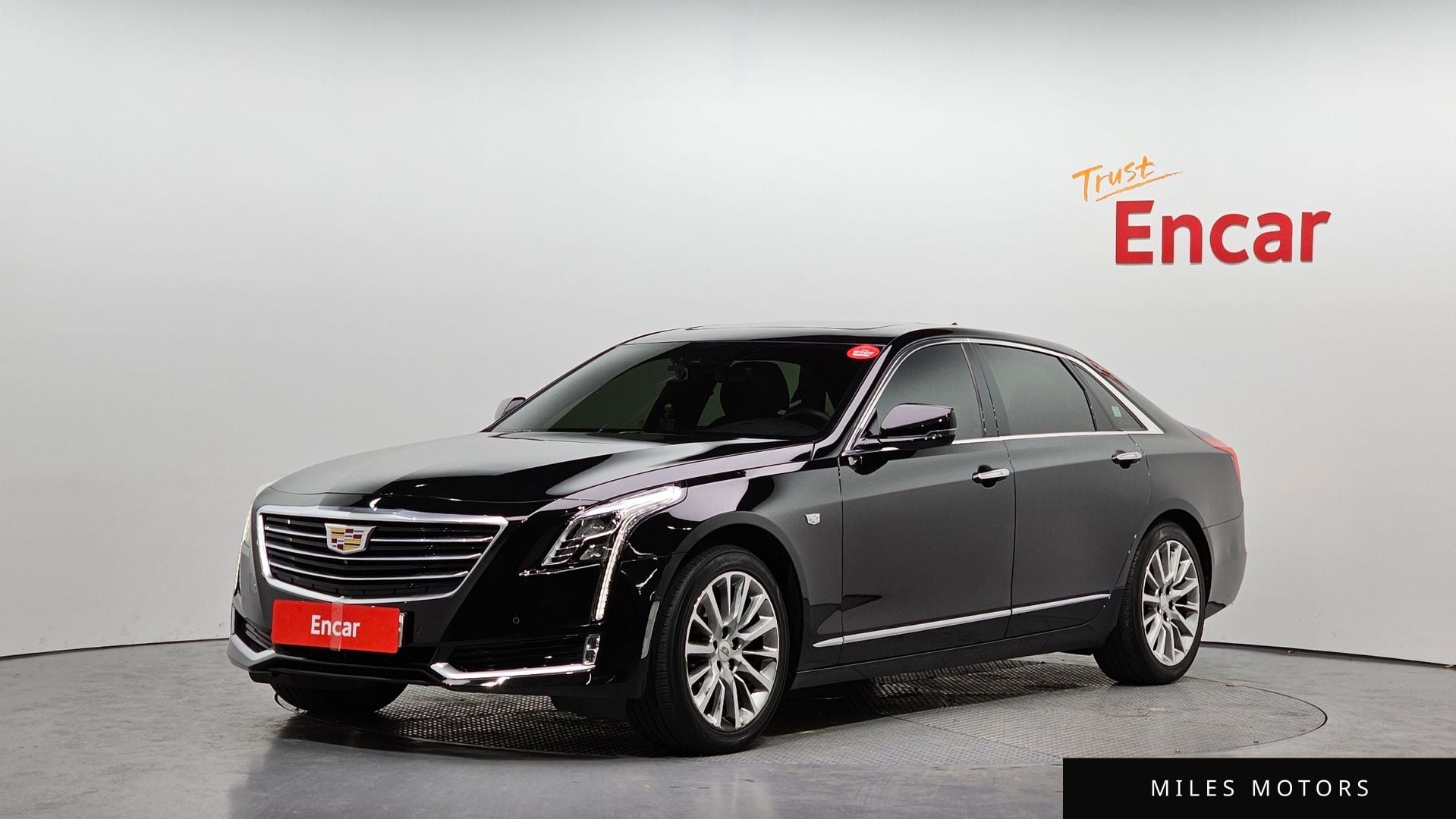Cadillac CT6 2016 — фото 1 из 12