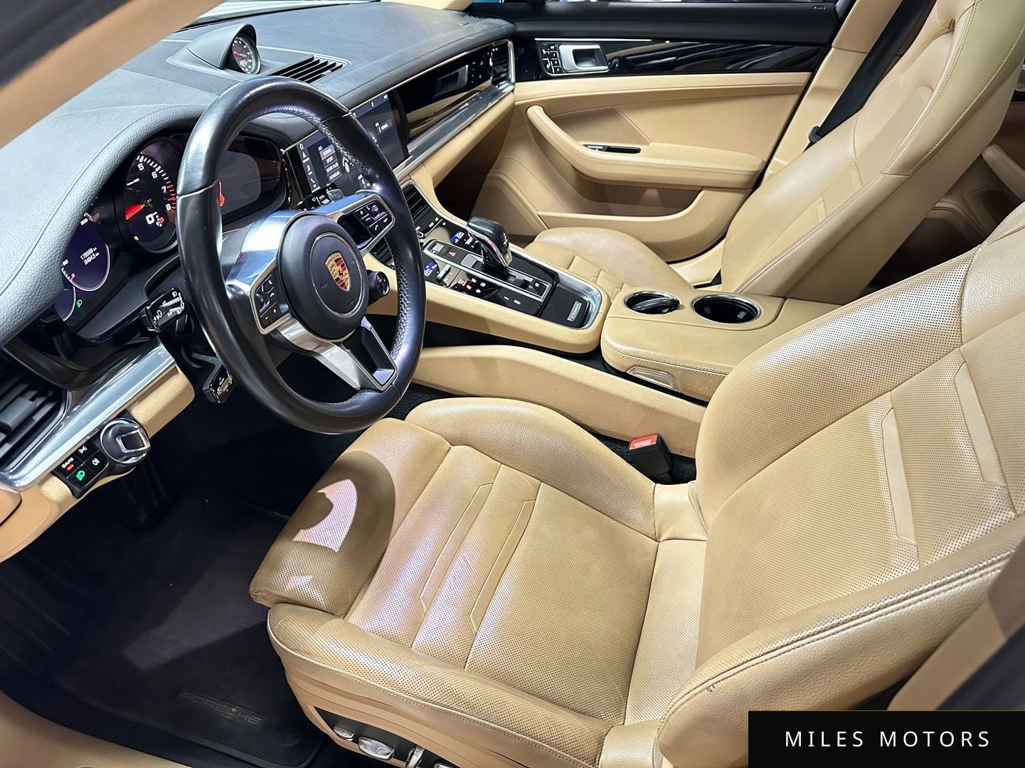 Porsche Panamera 2018 — миниатюра 8