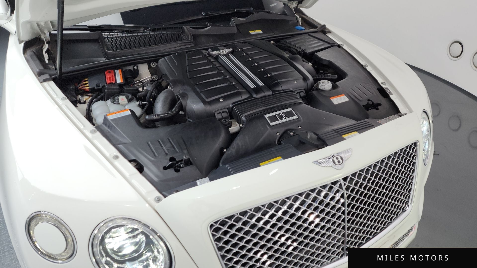 Bentley 벤테이가 2018 — миниатюра 6