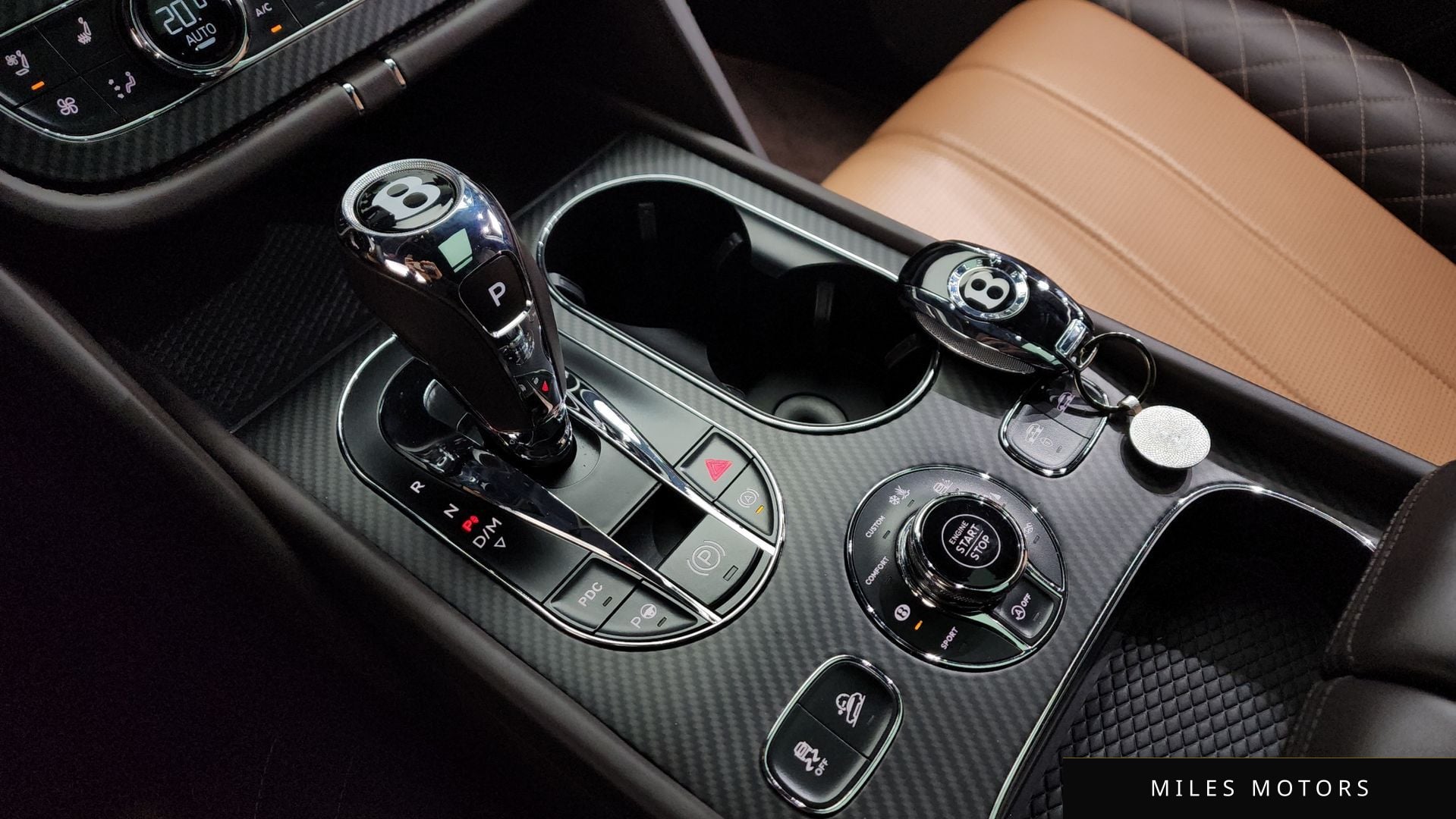 Bentley 벤테이가 2018 — миниатюра 9