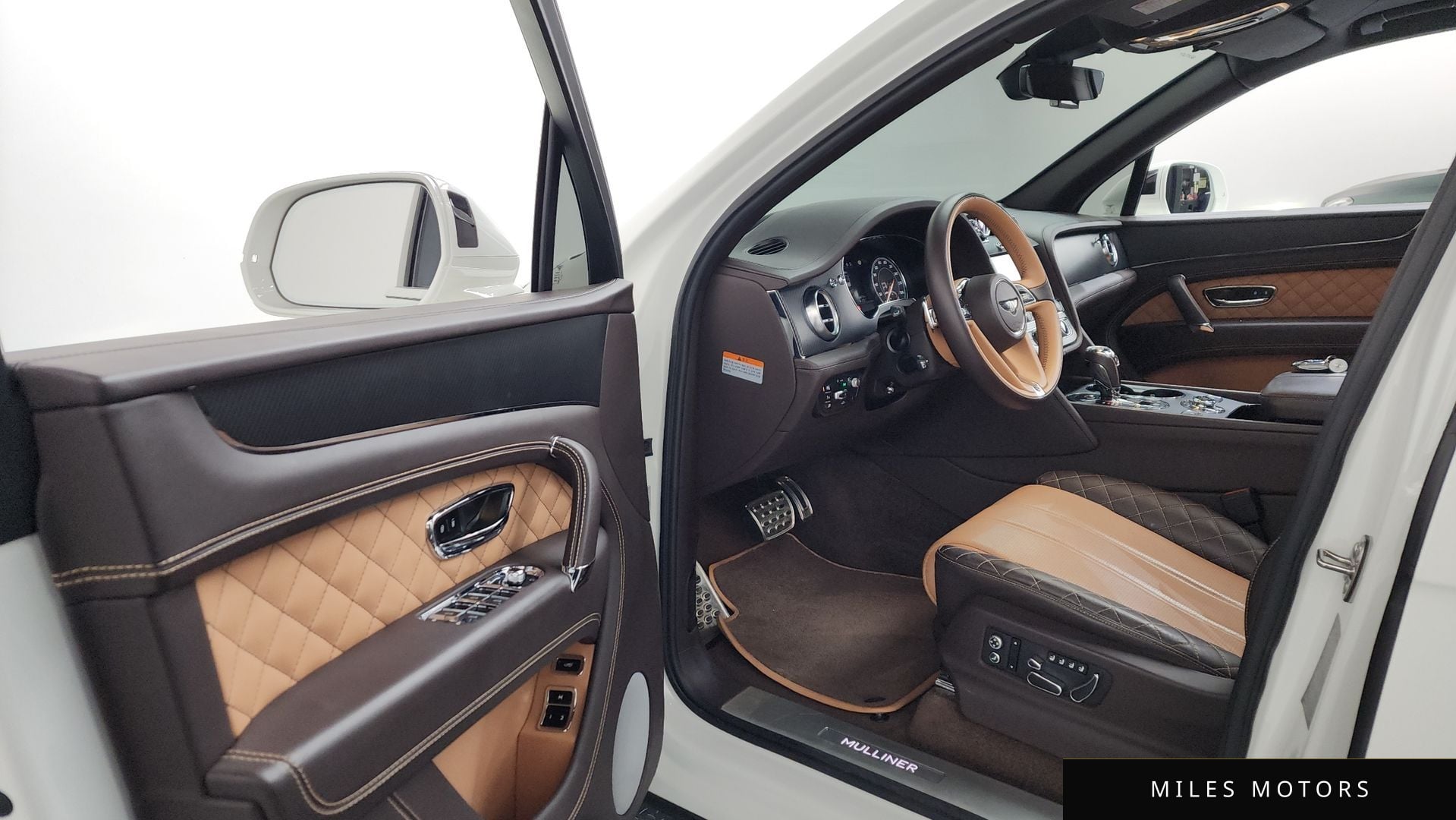 Bentley 벤테이가 2018 — миниатюра 10