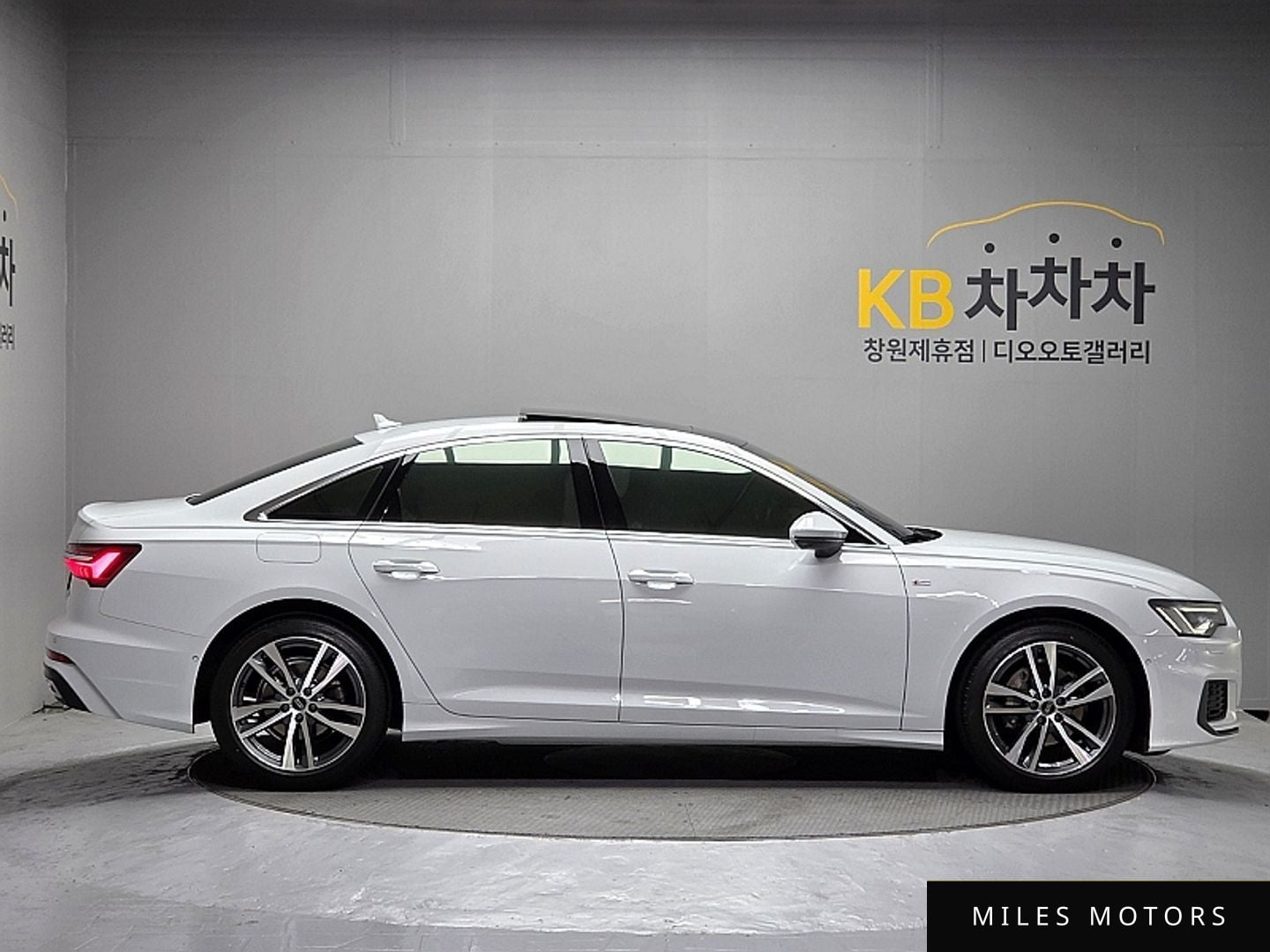 Audi A6 (C8) 2022 — миниатюра 7