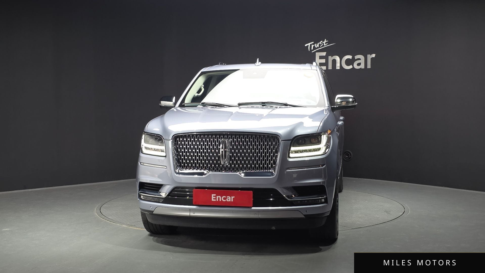 Lincoln Navigator 2021 — миниатюра 3