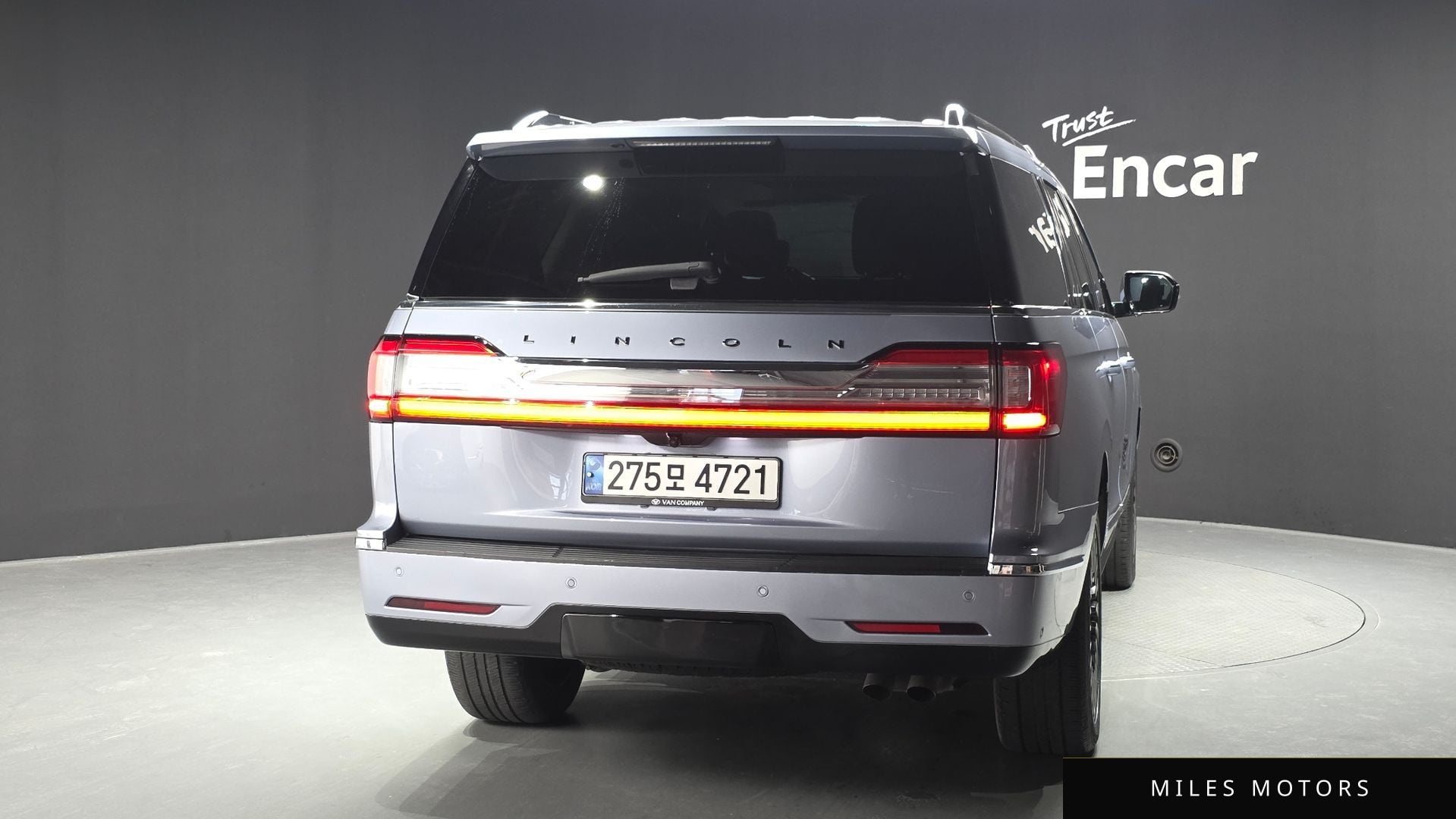 Lincoln Navigator 2021 — миниатюра 4