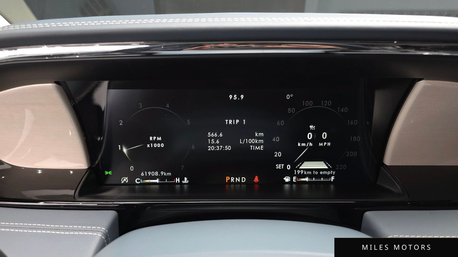 Lincoln Navigator 2021 — миниатюра 8