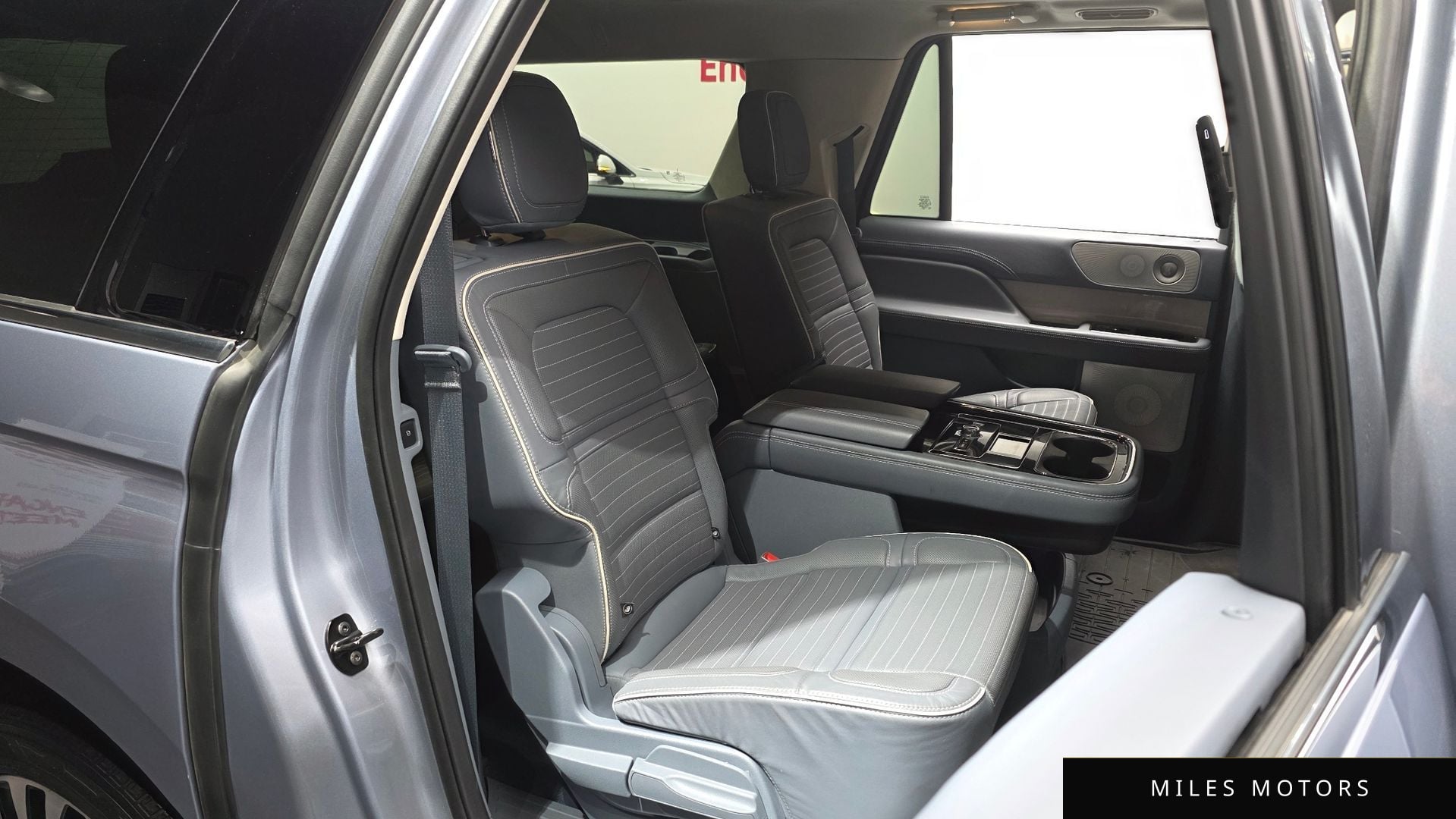 Lincoln Navigator 2021 — миниатюра 11