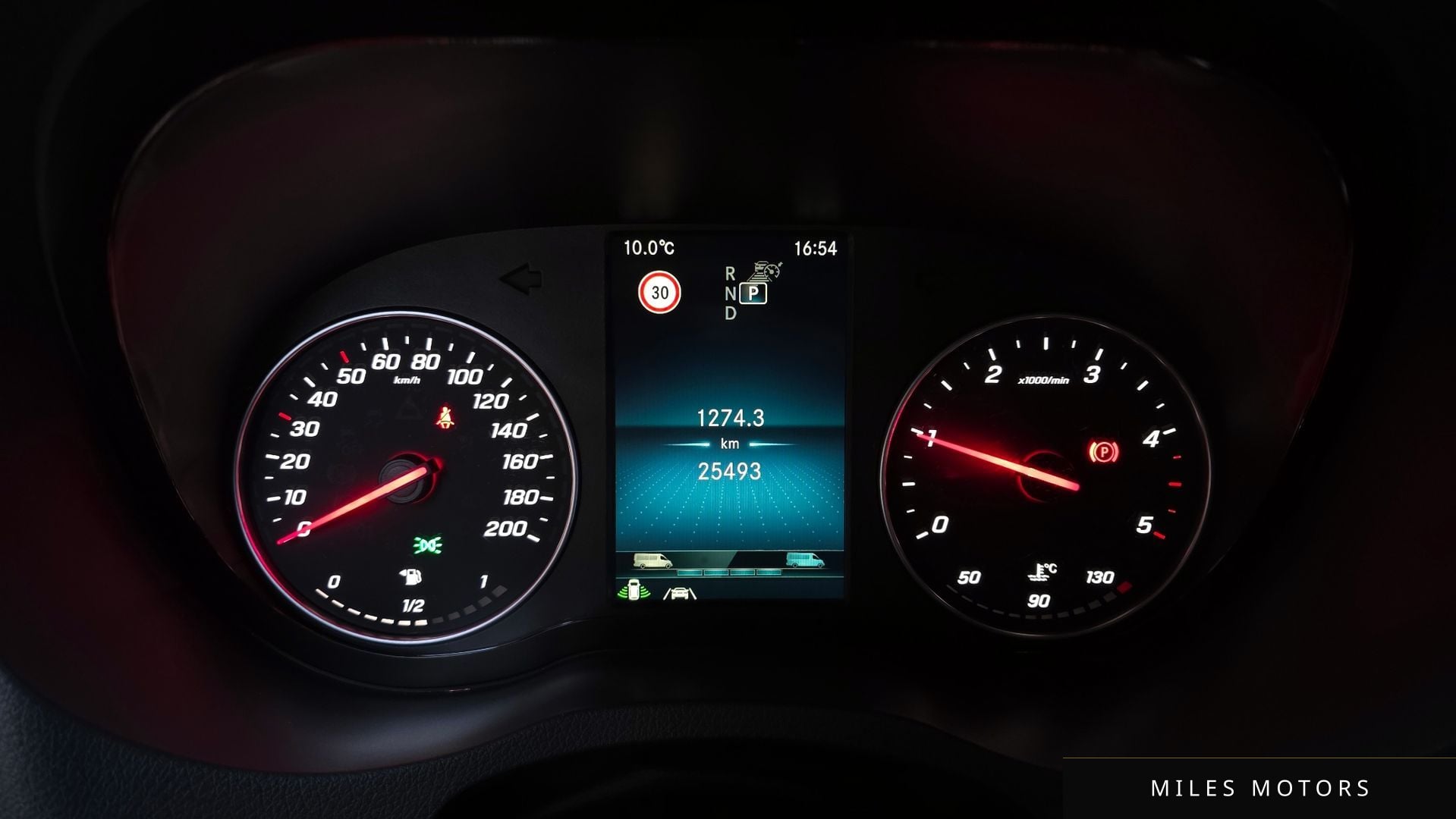 Mercedes-Benz Sprinter 2024 — миниатюра 8