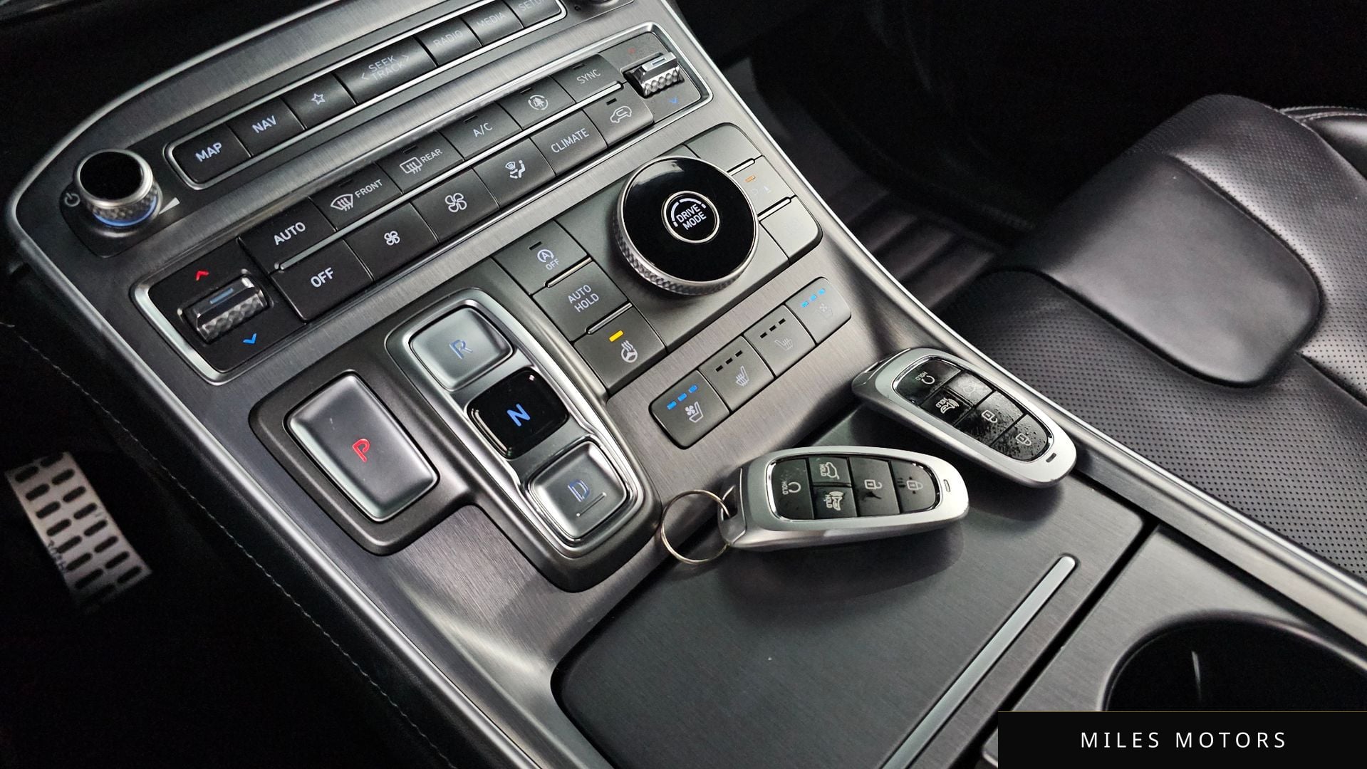 Hyundai Santafe 2021 — миниатюра 9