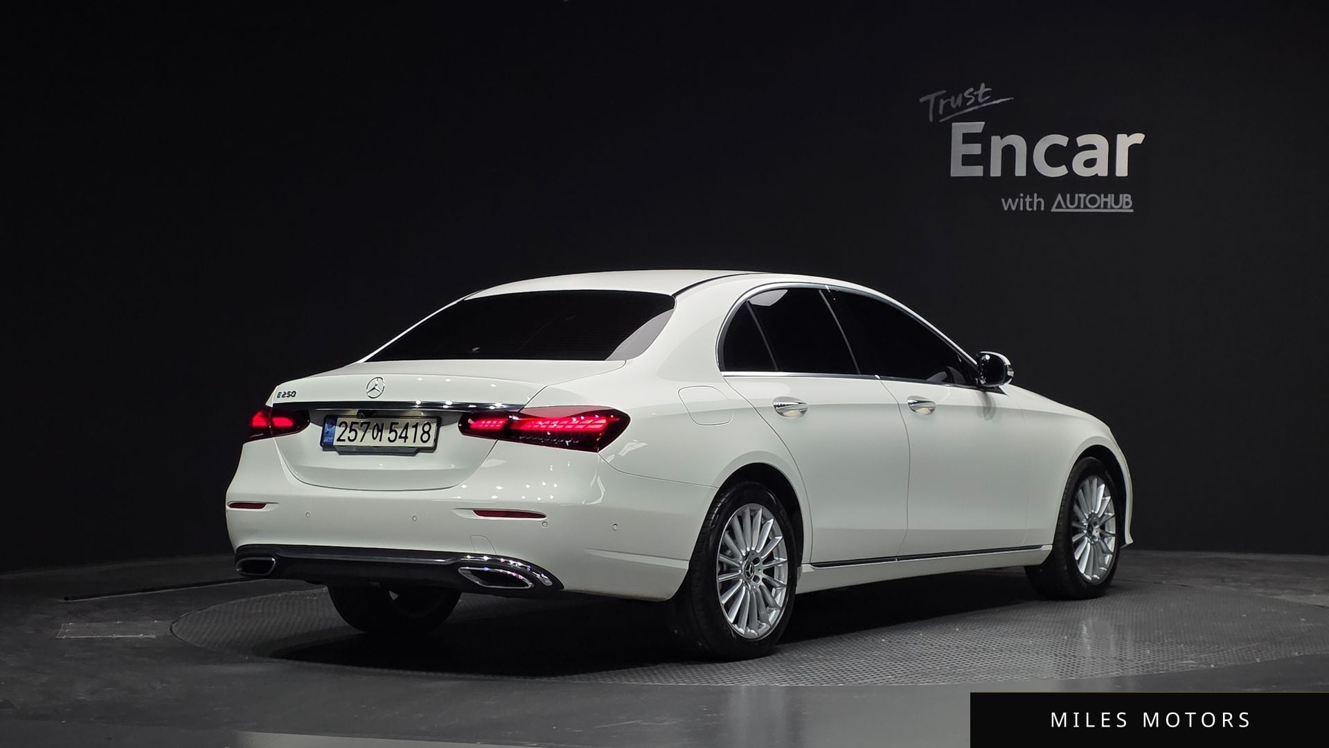 Mercedes-Benz E-Class W213 2021 — миниатюра 2