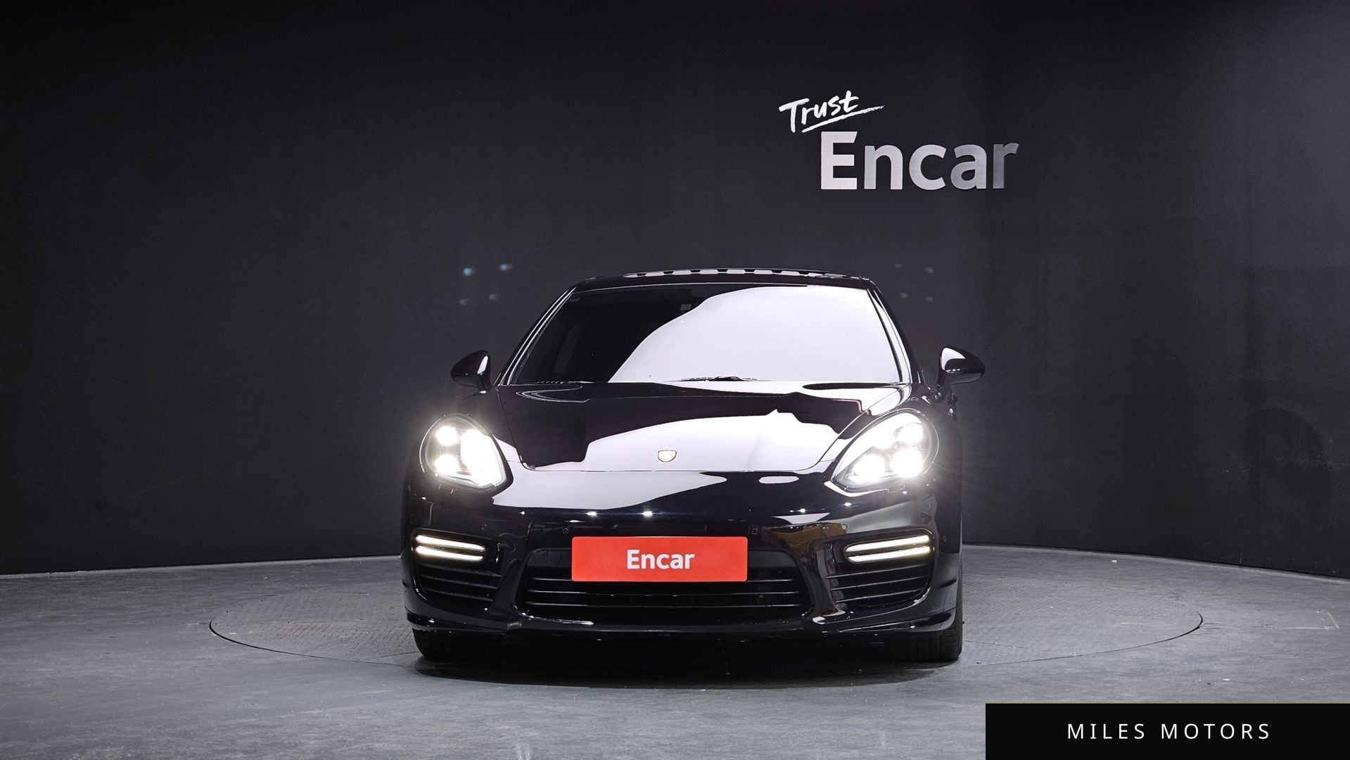 Porsche Panamera 2011 — миниатюра 3
