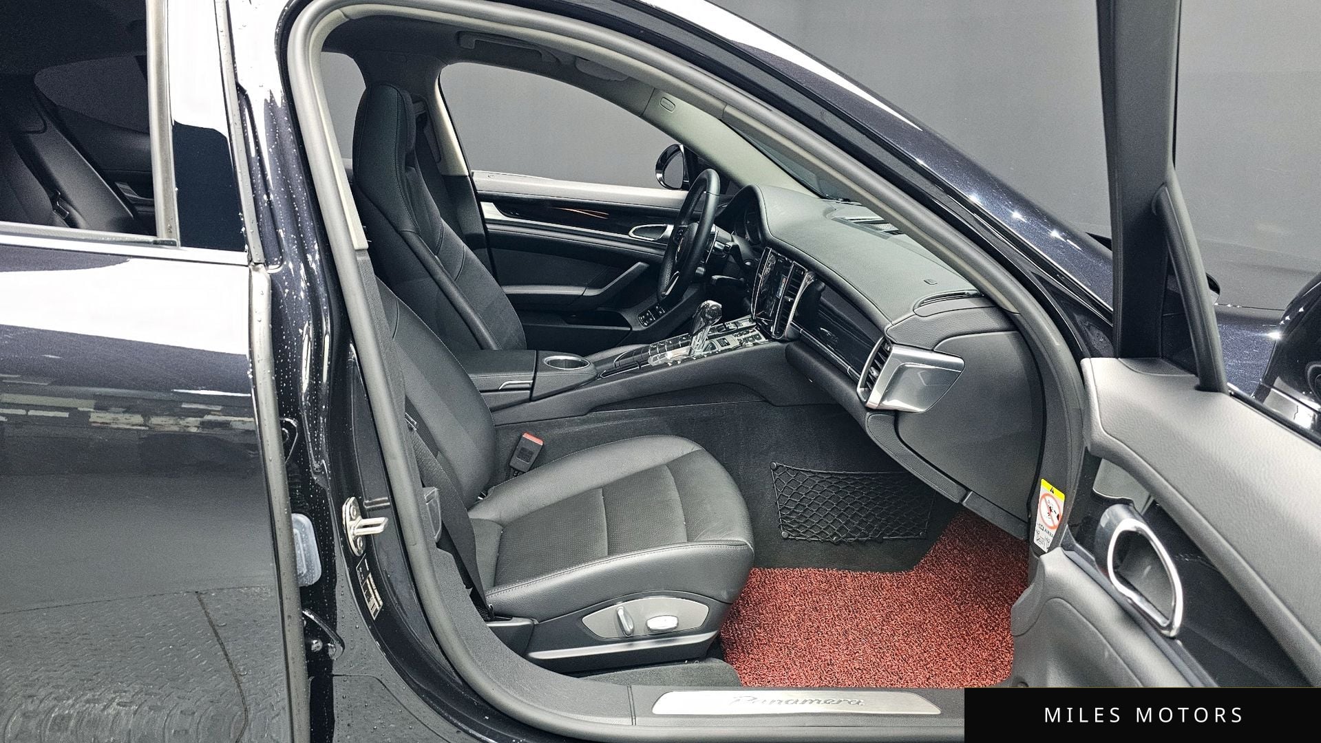 Porsche Panamera 2011 — миниатюра 11