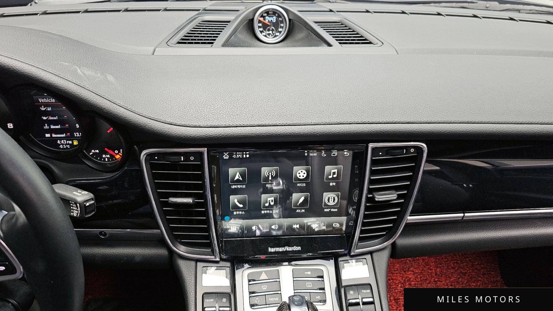 Porsche Panamera 2011 — миниатюра 14