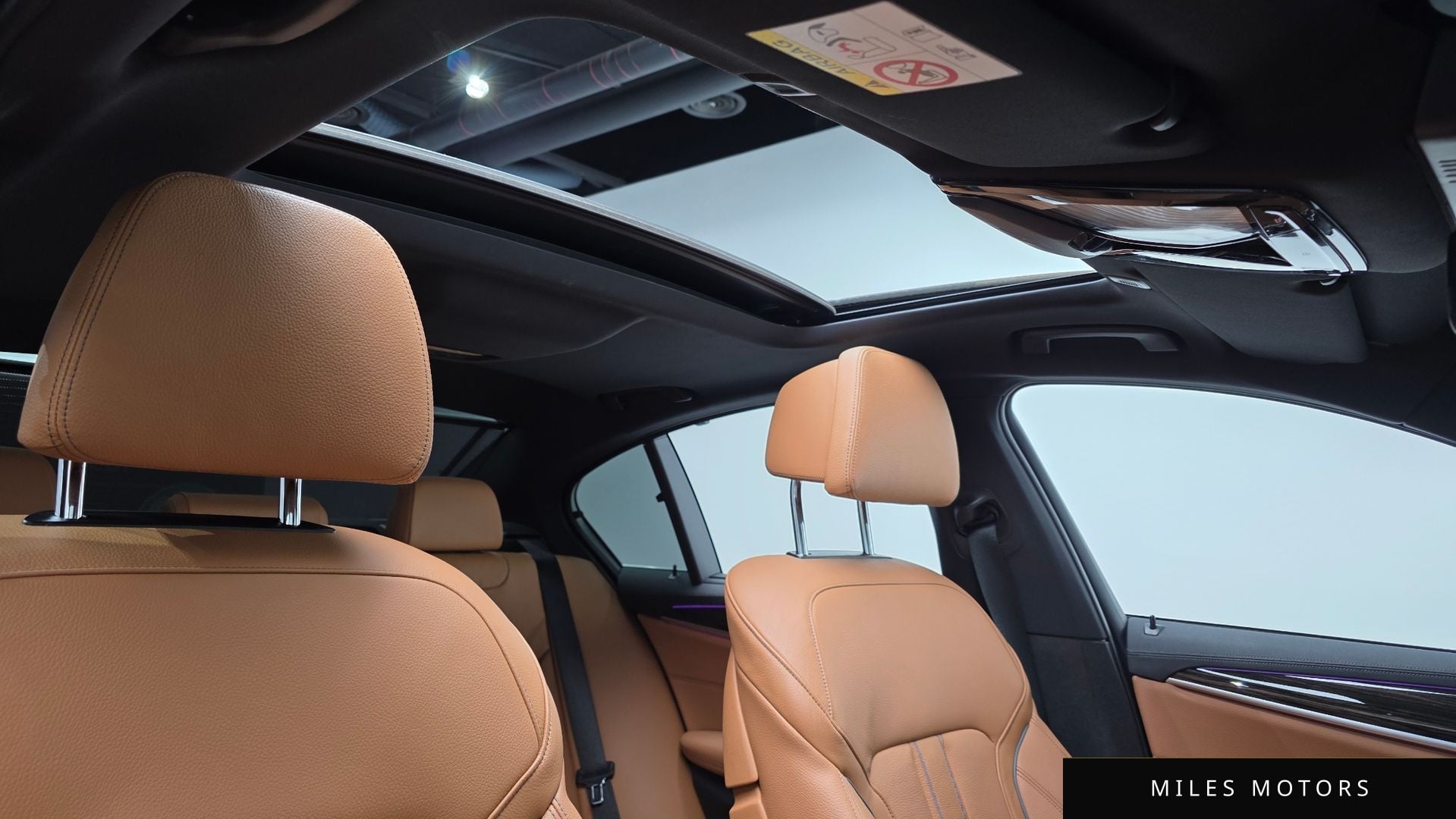 BMW 5 Series (G30) 2022 — миниатюра 17