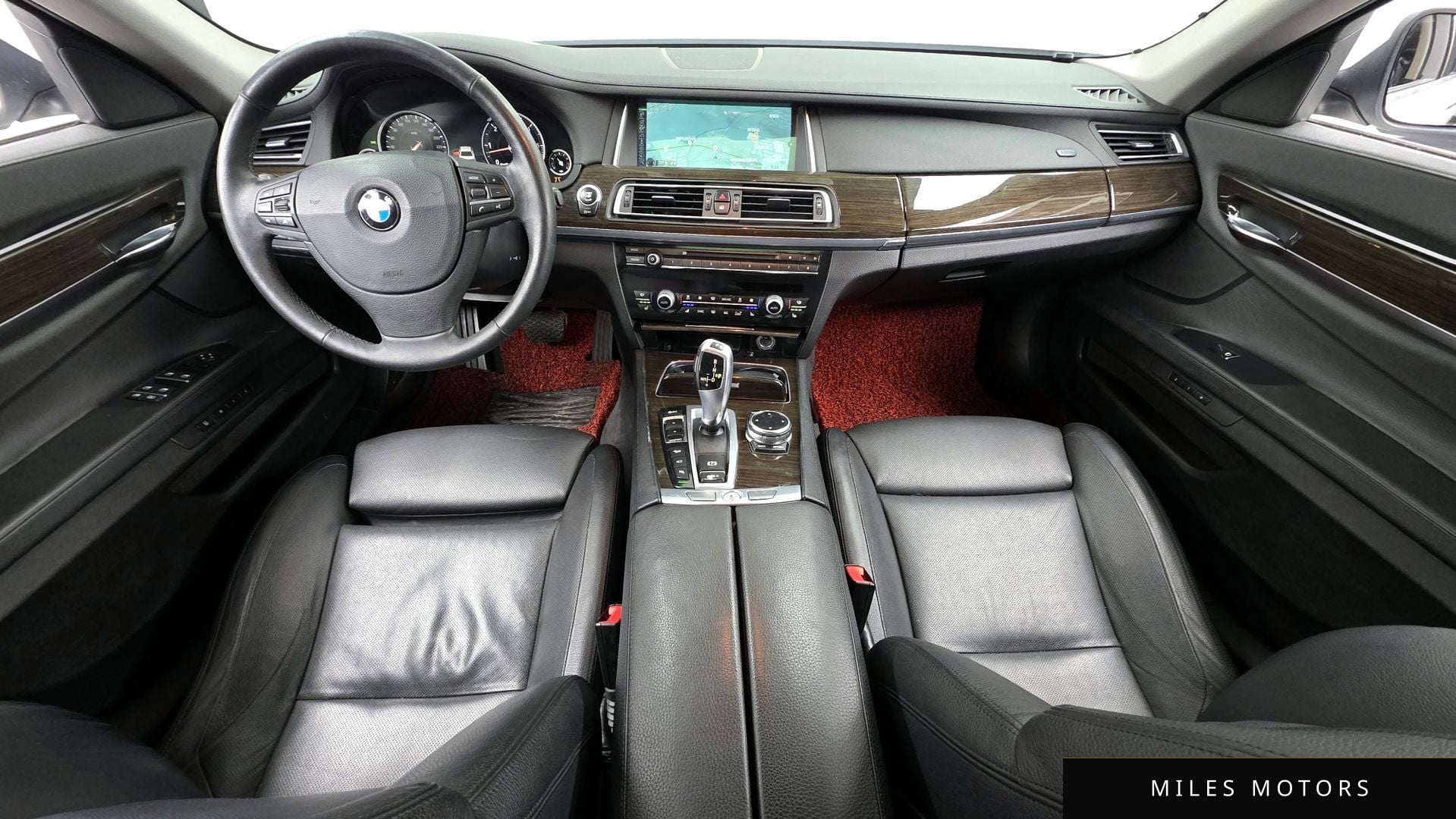 BMW 7 Series (F01) 2014 — миниатюра 7