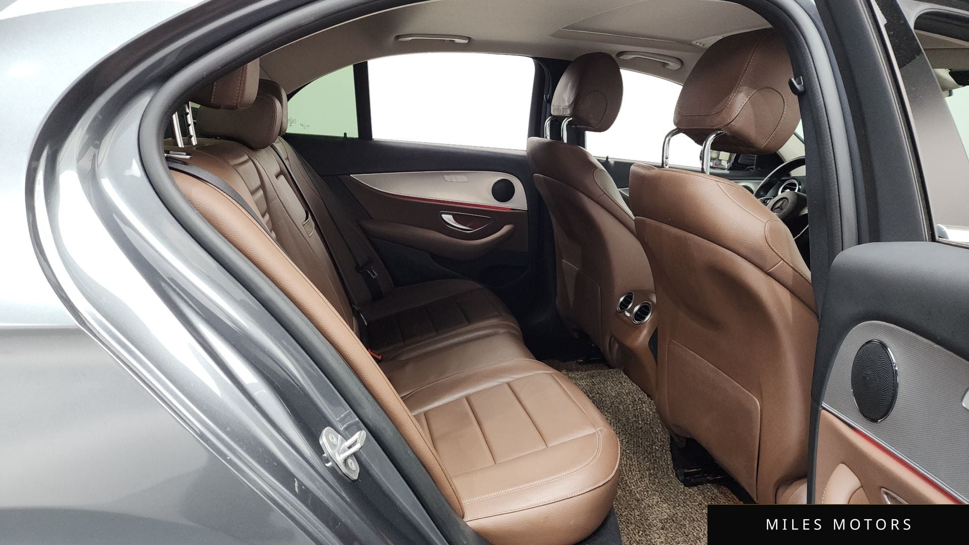 Mercedes-Benz E-Class W213 2017 — миниатюра 12