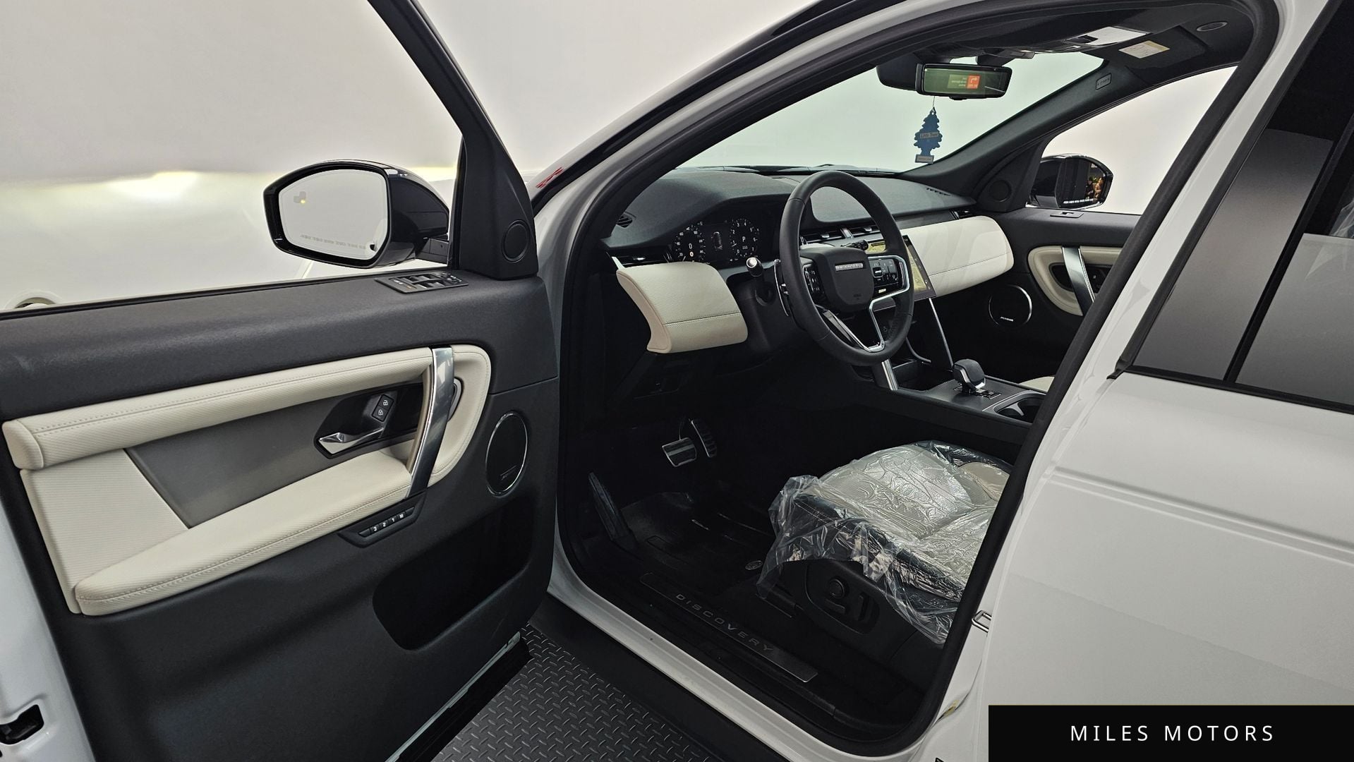 Land Rover 디스커버리 스포츠 2024 — миниатюра 10