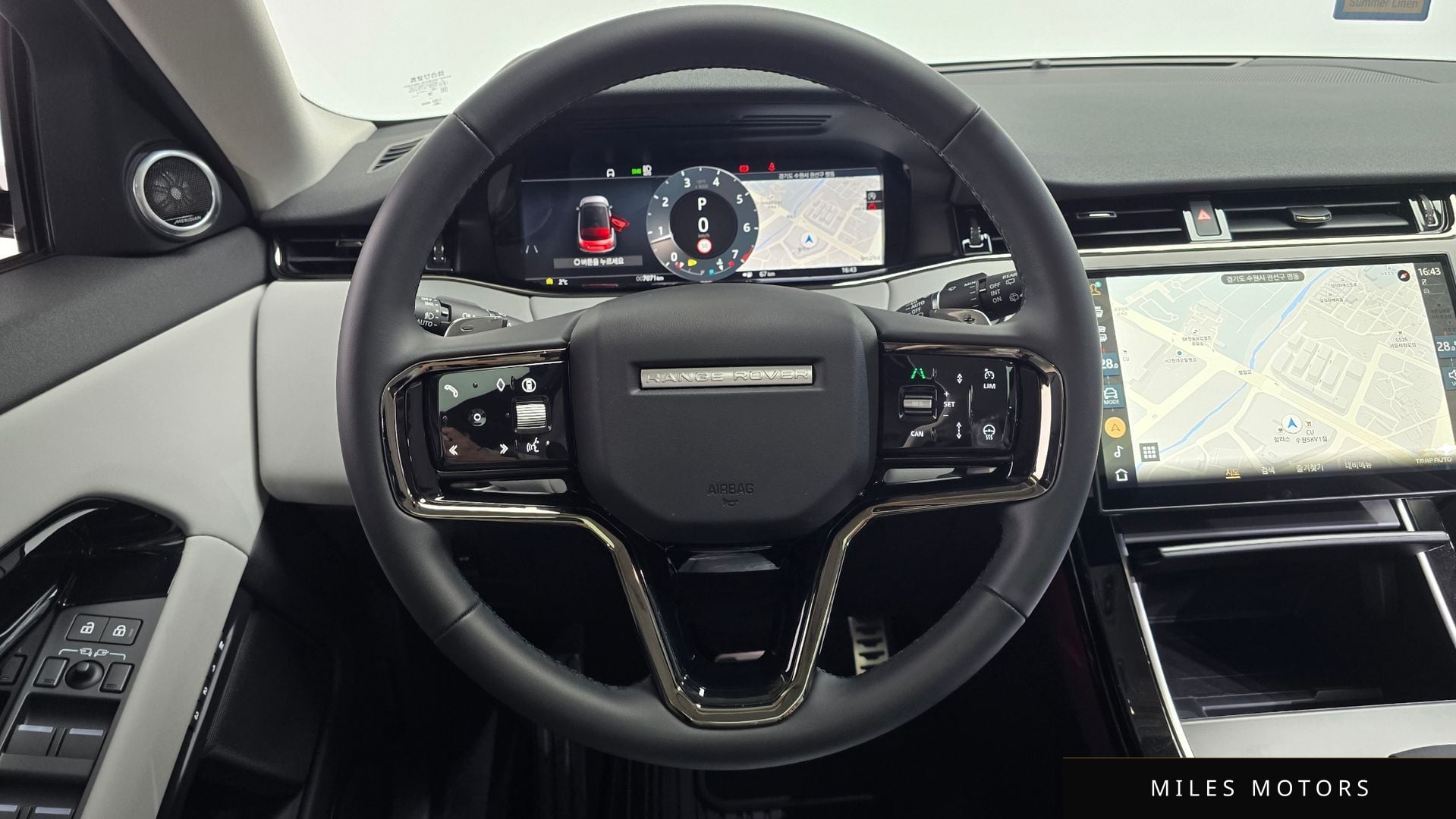 Land Rover 레인지로버 이보크 2025 — миниатюра 13