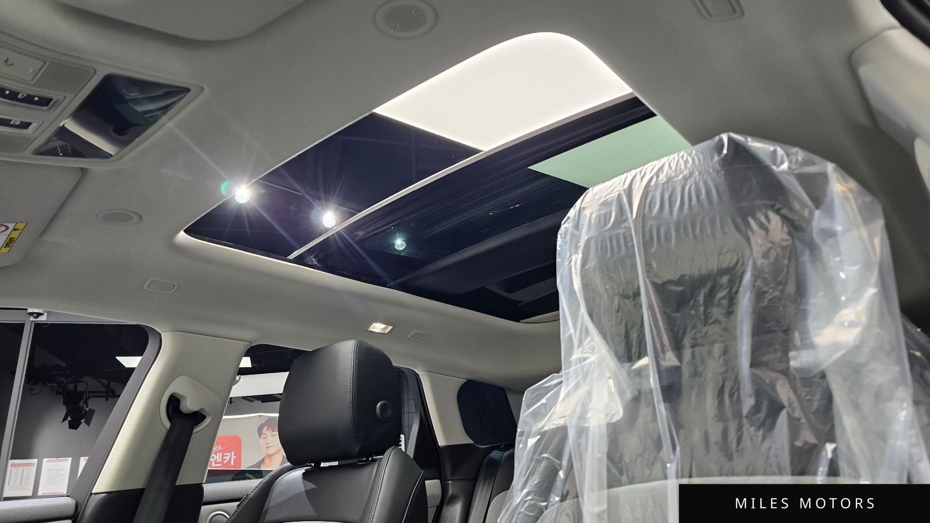 Land Rover 레인지로버 이보크 2025 — миниатюра 19