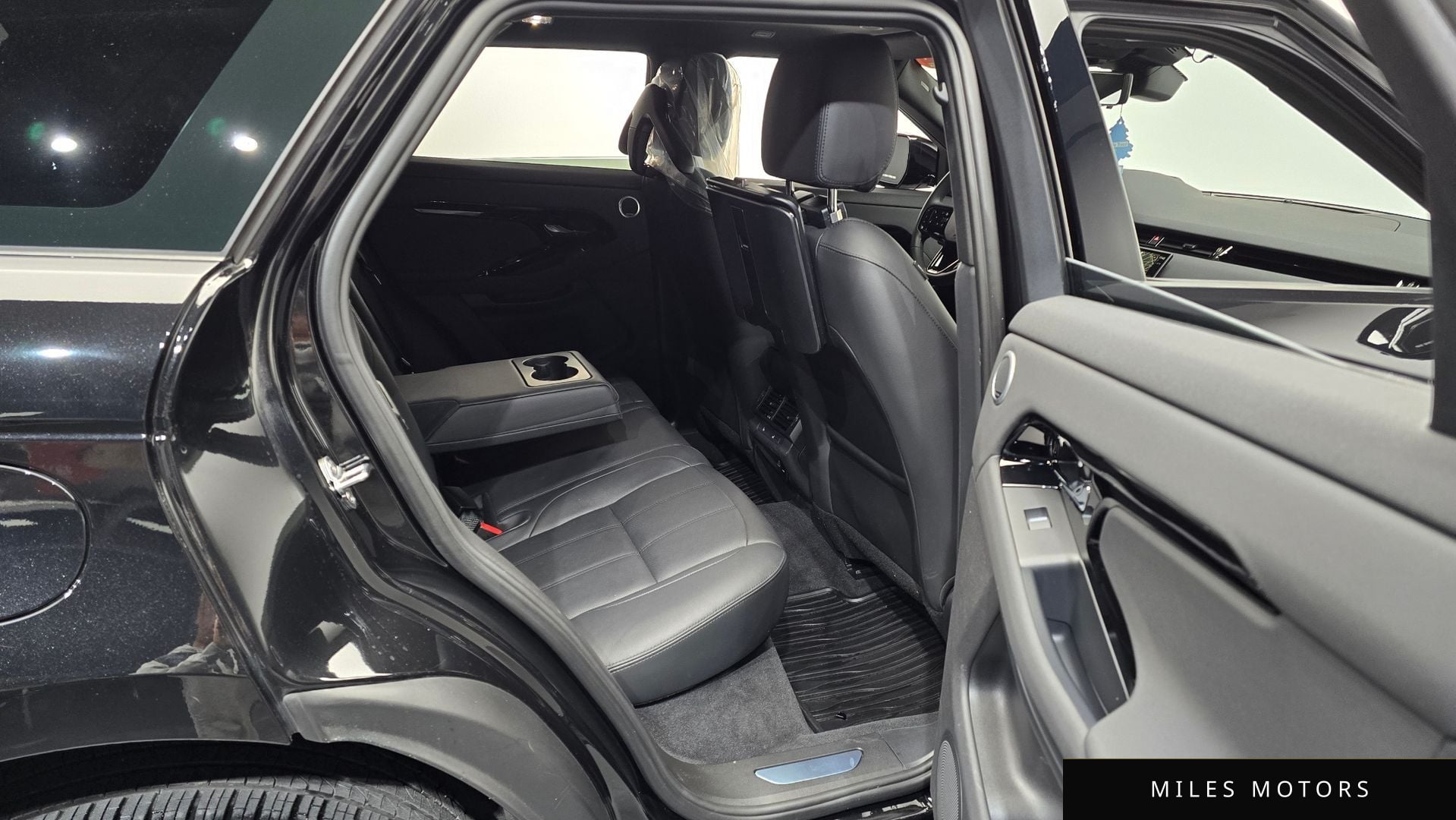 Land Rover 레인지로버 이보크 2024 — миниатюра 12