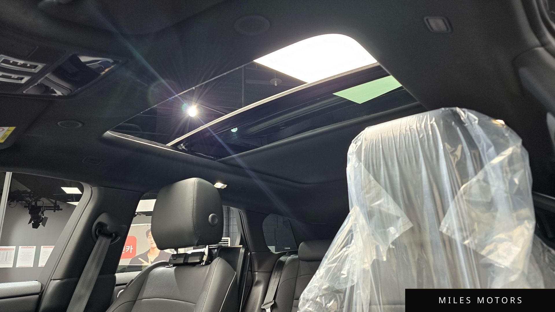 Land Rover 레인지로버 이보크 2024 — миниатюра 19
