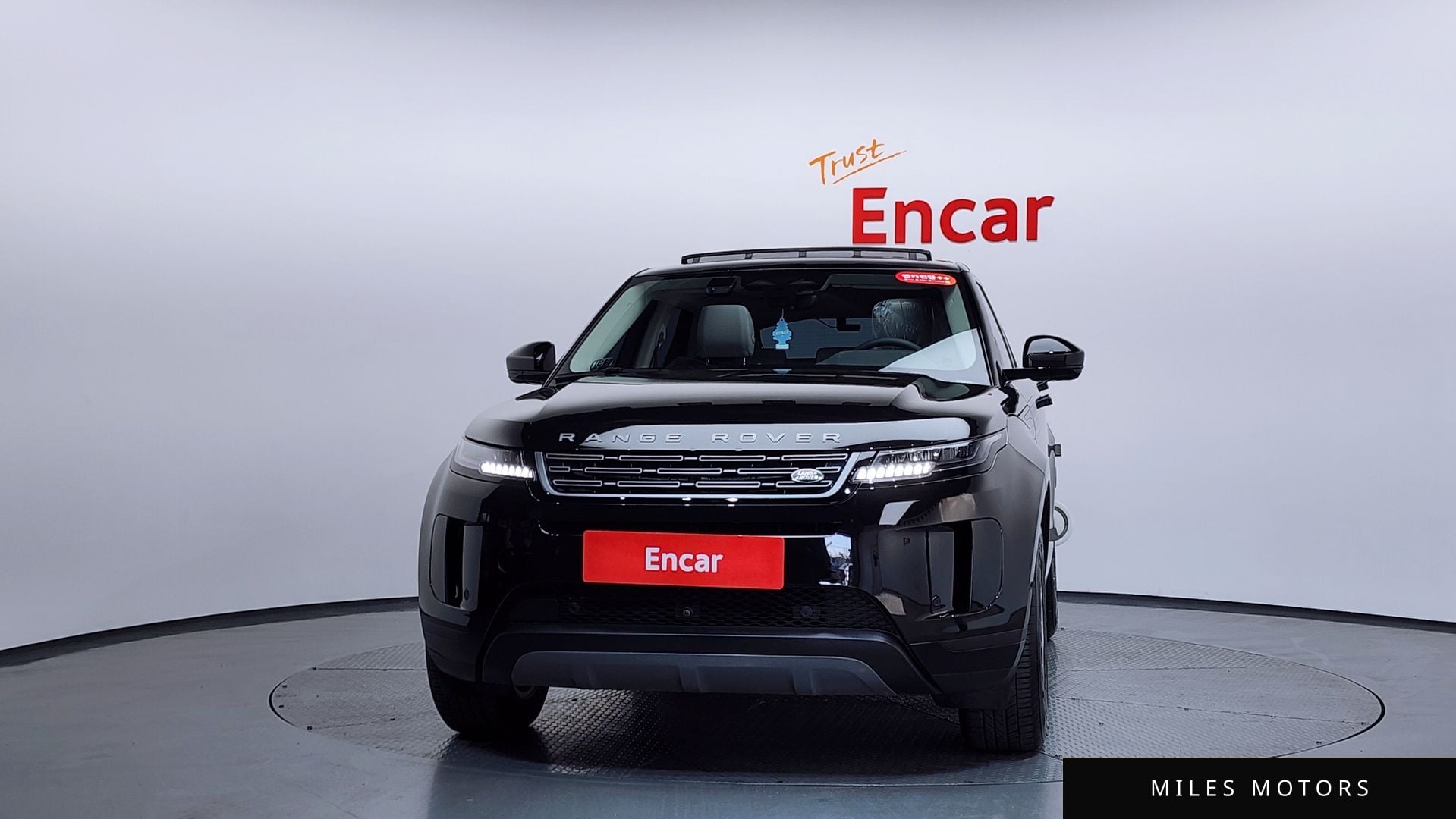 Land Rover 레인지로버 이보크 2025 — миниатюра 2