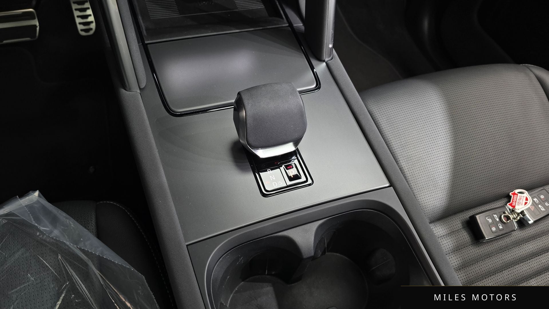 Land Rover 디스커버리 스포츠 2025 — миниатюра 8