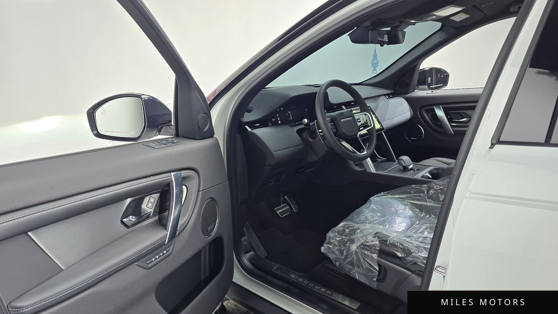 Land Rover 디스커버리 스포츠 2025 — миниатюра 9