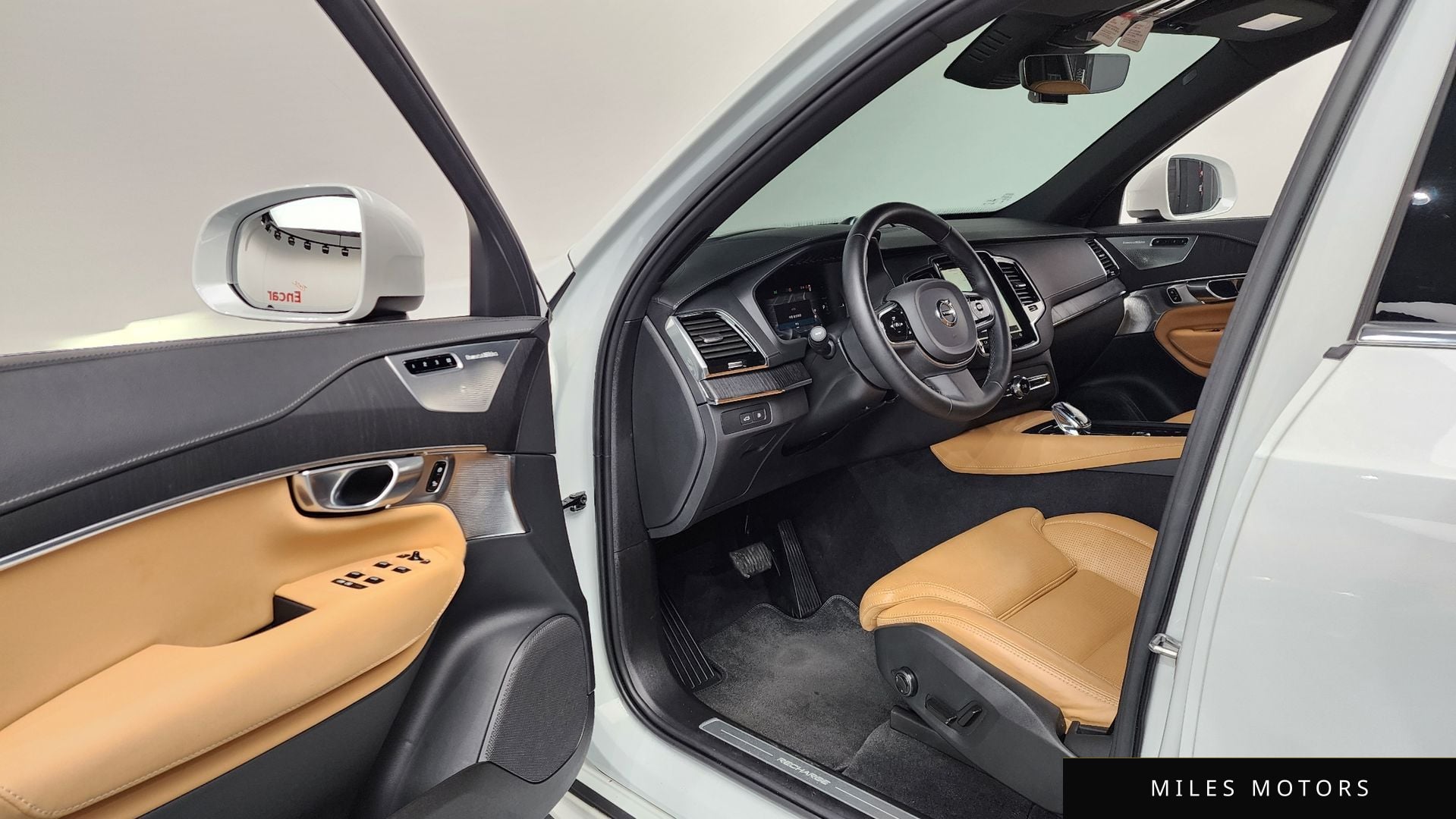 Volvo XC90 2023 — миниатюра 10