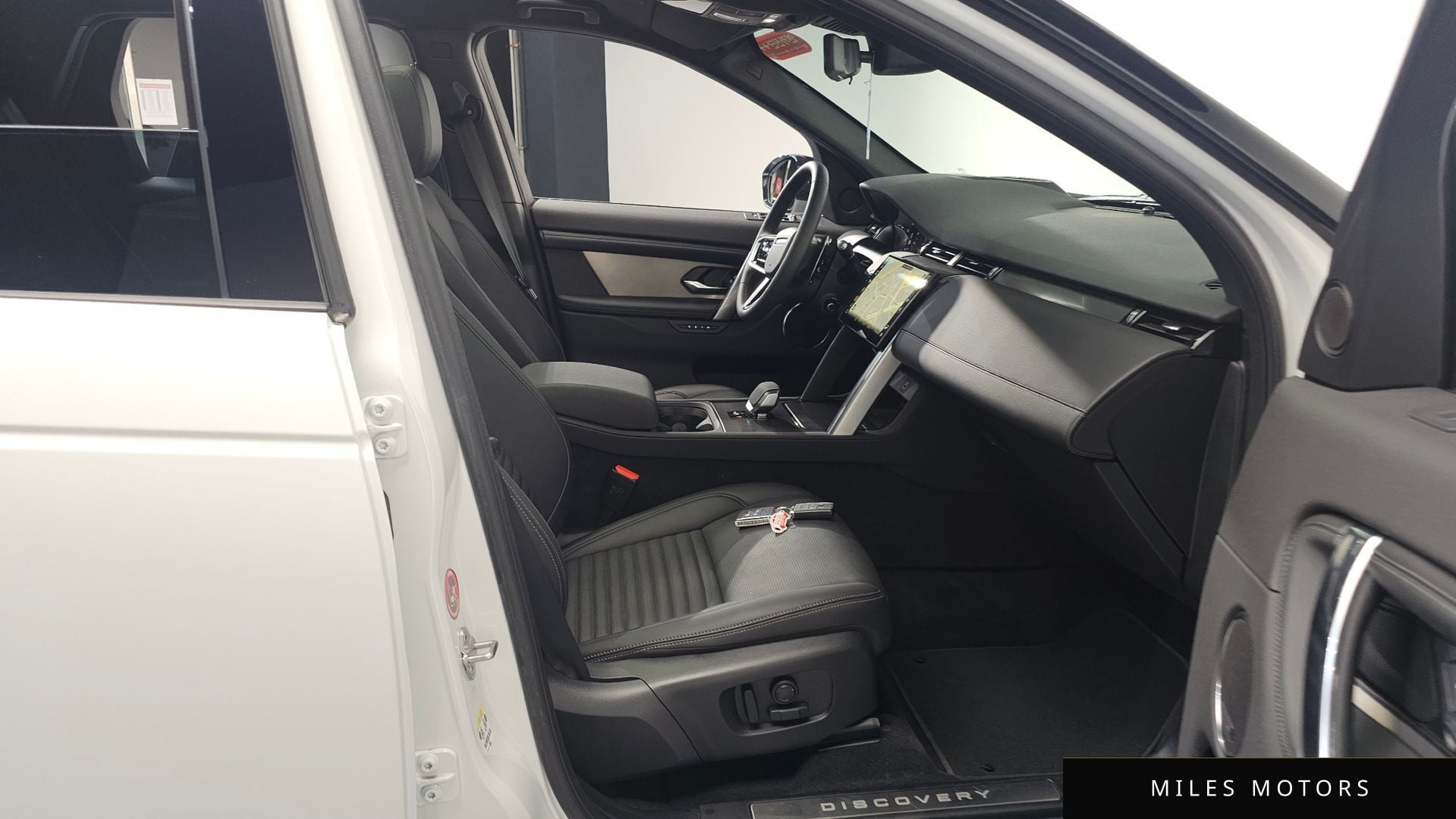 Land Rover 디스커버리 스포츠 2025 — миниатюра 11