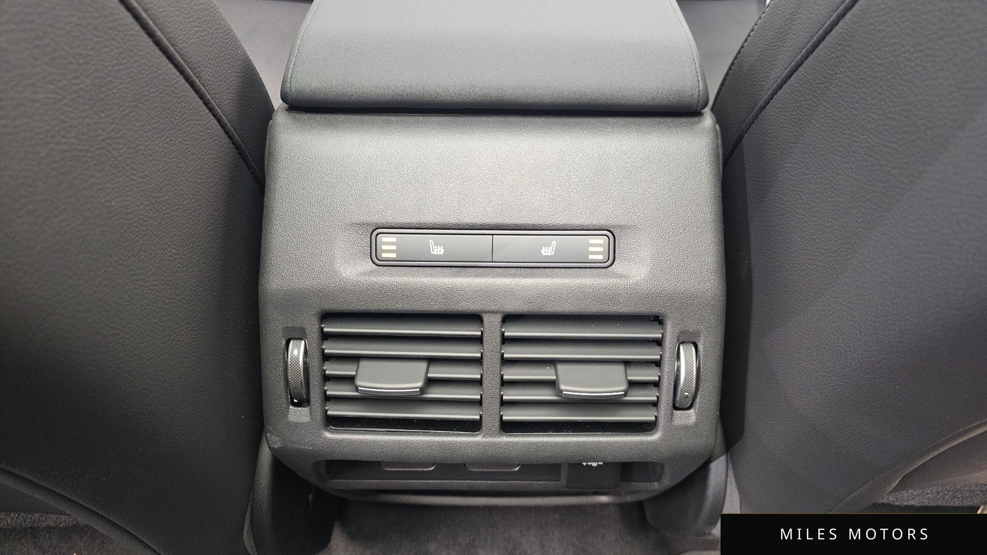 Land Rover 디스커버리 스포츠 2025 — миниатюра 18