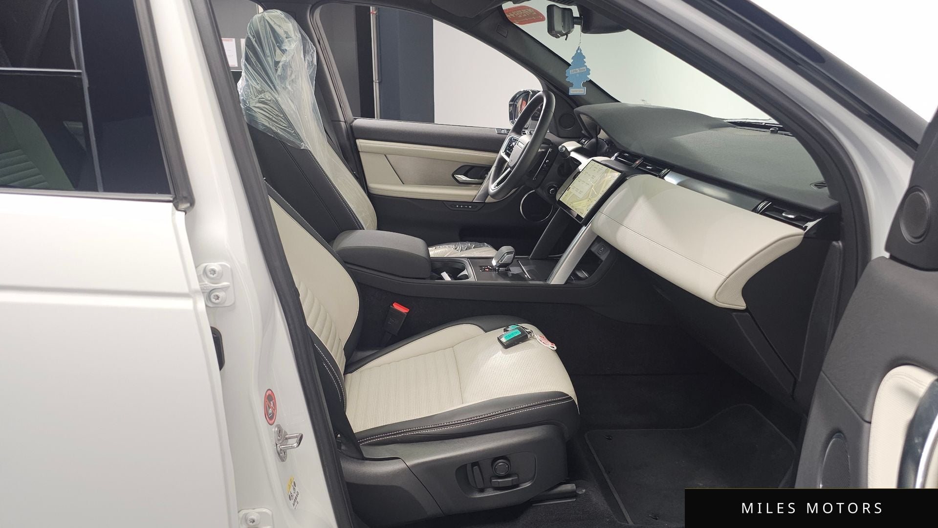 Land Rover 디스커버리 스포츠 2024 — миниатюра 11