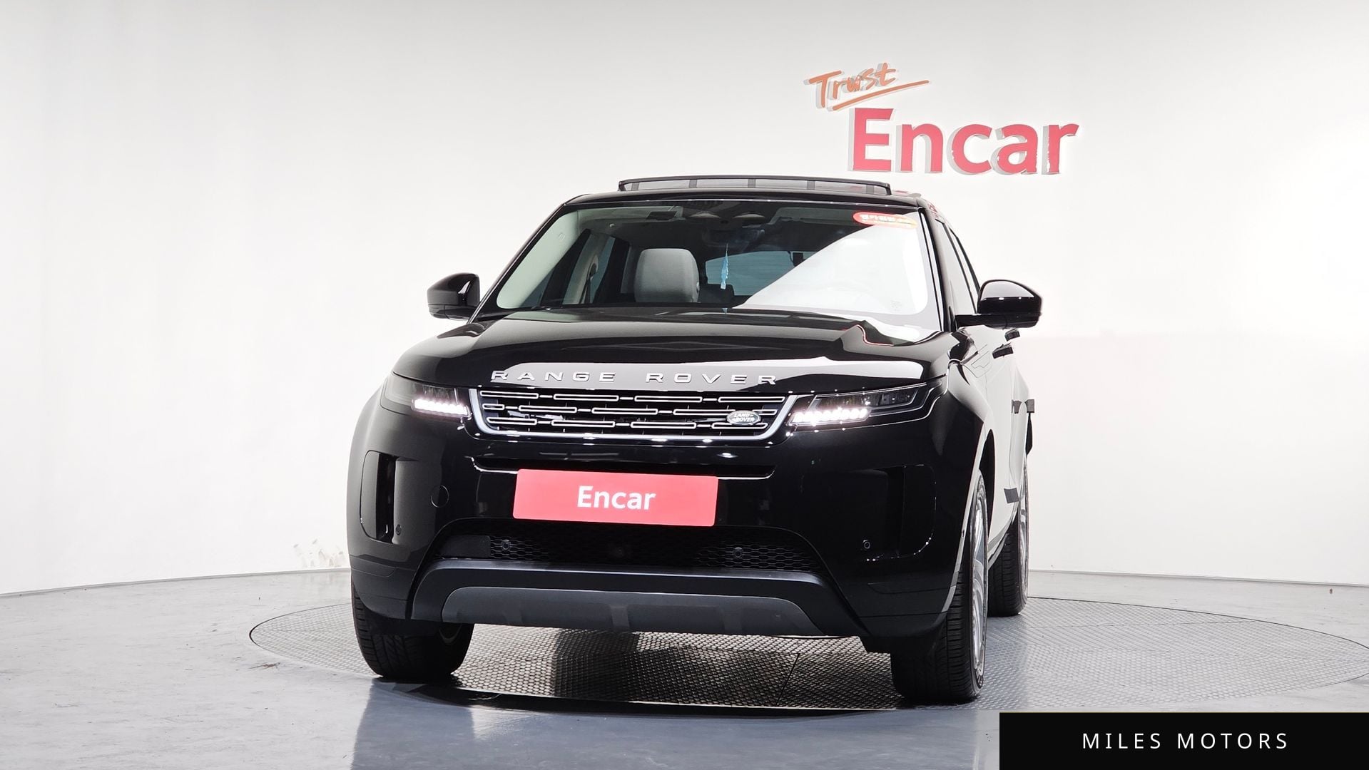 Land Rover 레인지로버 이보크 2025 — миниатюра 2