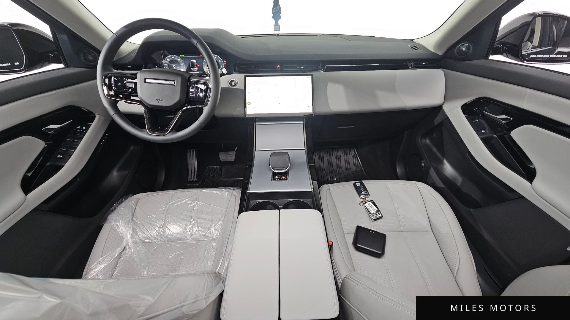 Land Rover 레인지로버 이보크 2025 — миниатюра 6