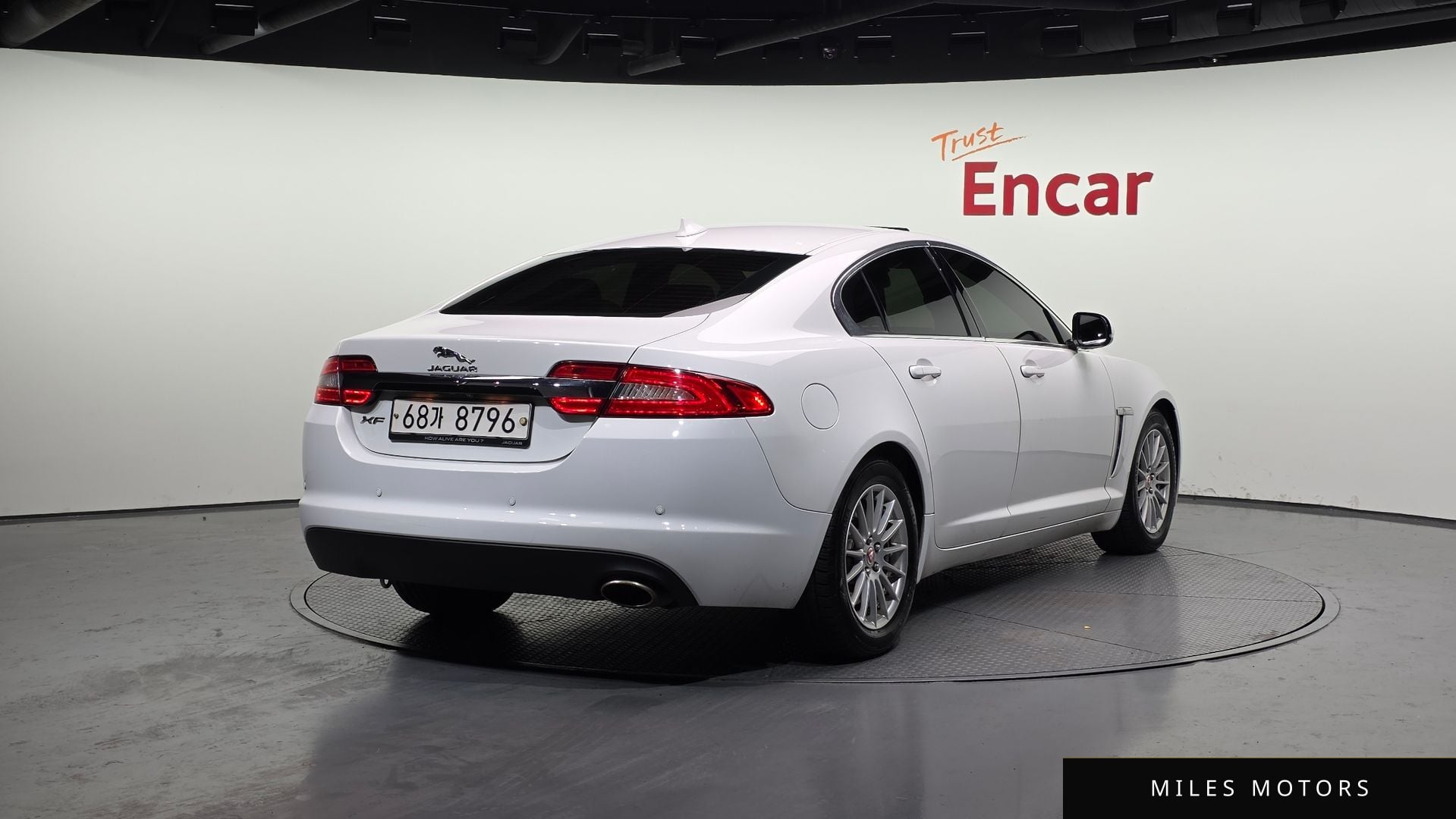 Jaguar New XF 2015 — миниатюра 2