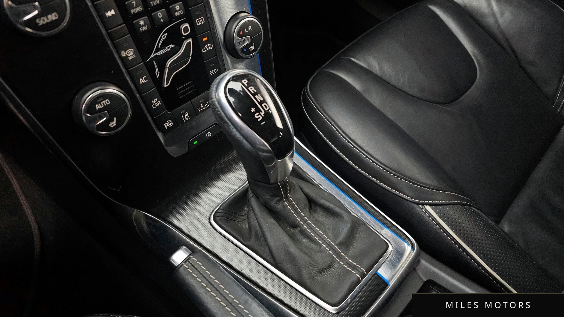 Volvo V40 2015 — миниатюра 9