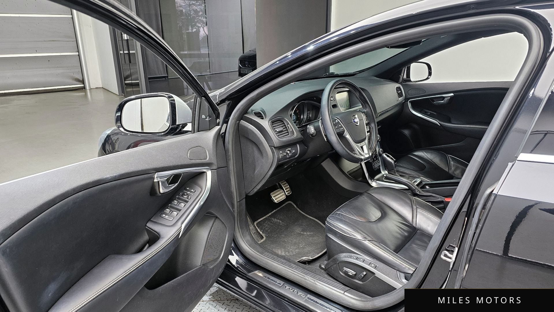 Volvo V40 2015 — миниатюра 10