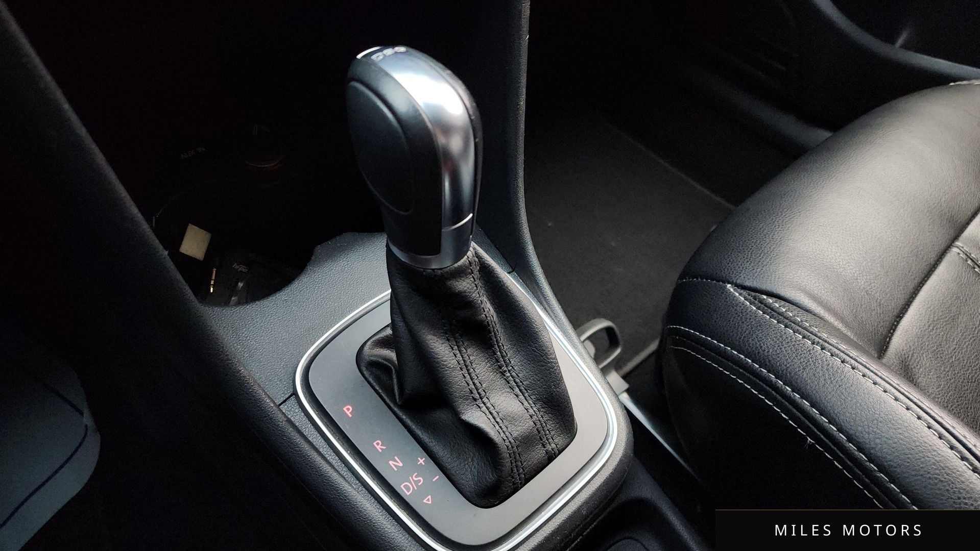 Volkswagen 폴로 2015 — миниатюра 9