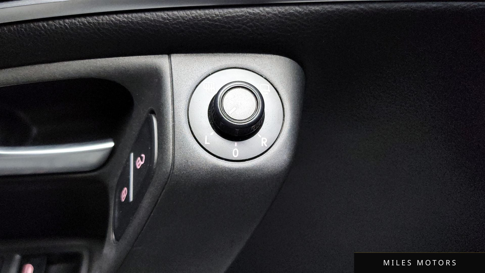 Volkswagen 폴로 2015 — миниатюра 19