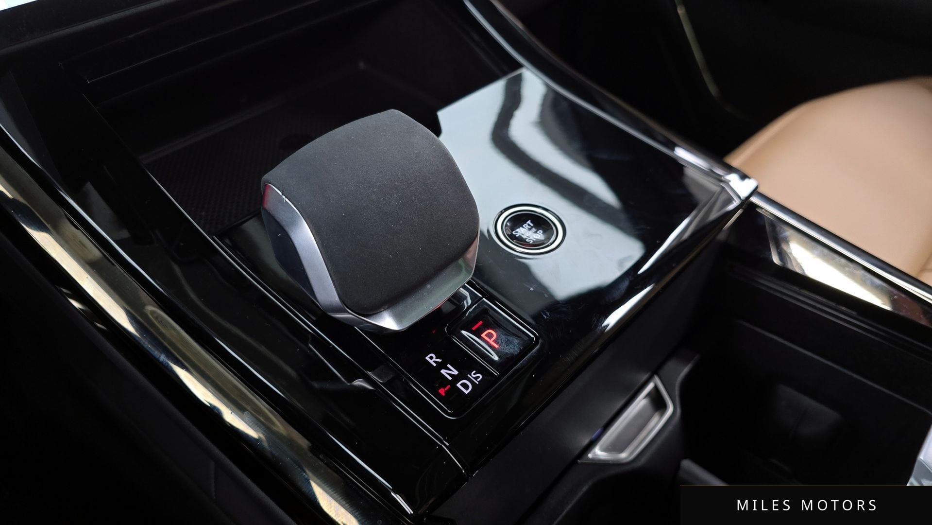 Land Rover Range Rover Sport 2025 — миниатюра 9