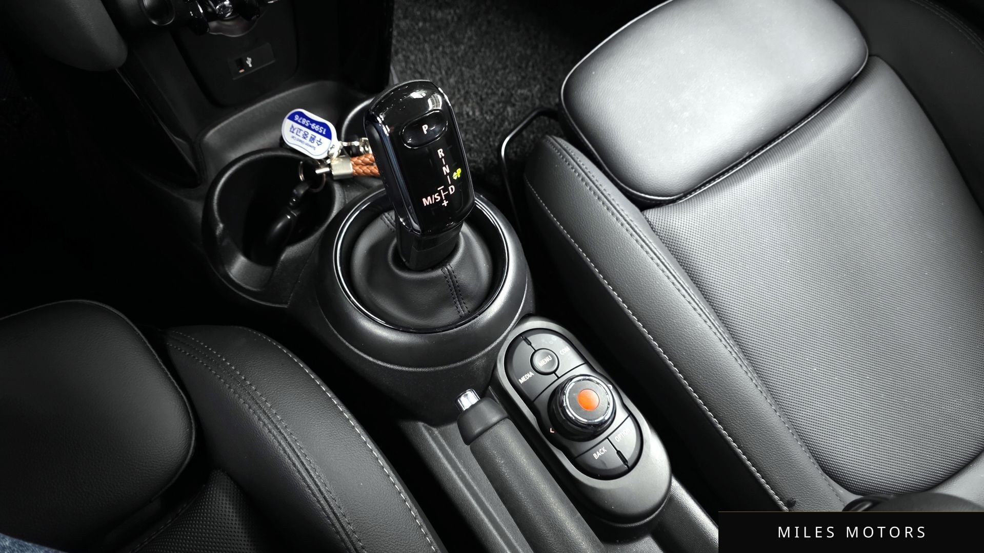 MINI 쿠퍼 2022 — миниатюра 9