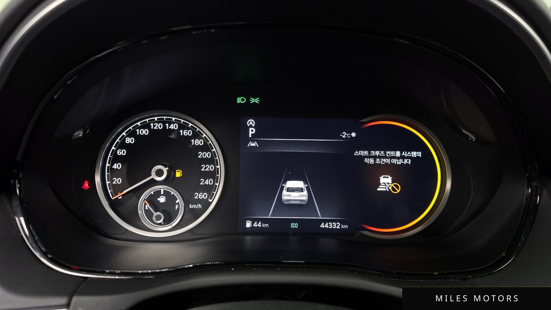 Genesis GV70 2021 — миниатюра 8