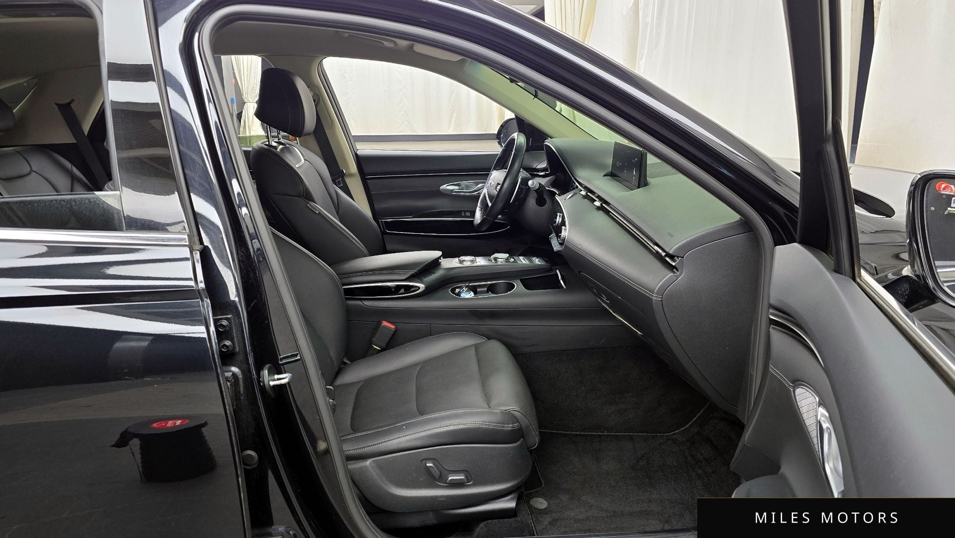 Genesis GV70 2021 — миниатюра 11