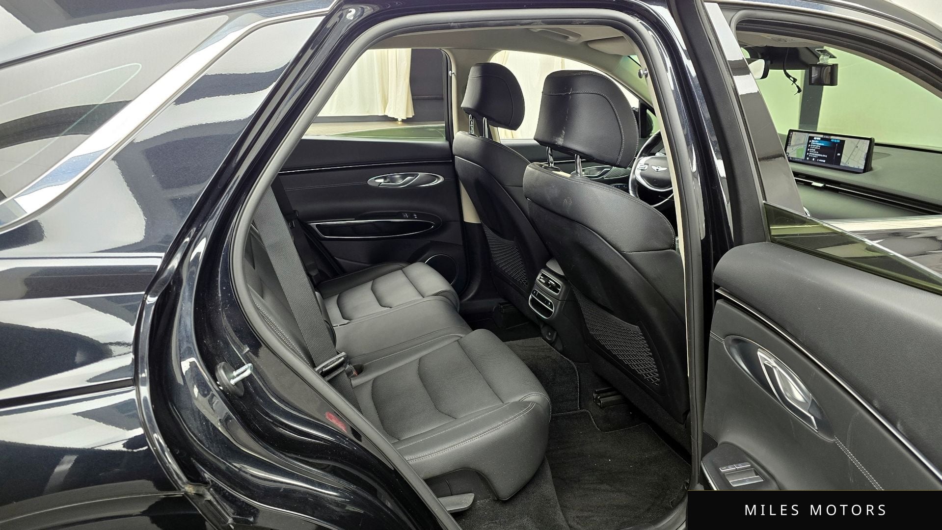 Genesis GV70 2021 — миниатюра 12