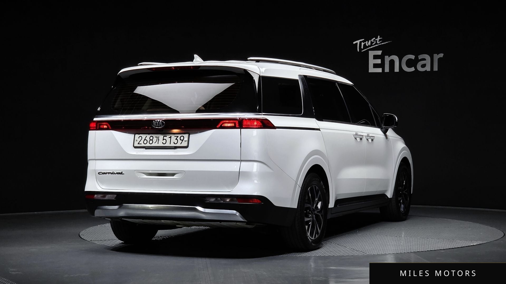 Kia Carnival 2021 — миниатюра 2