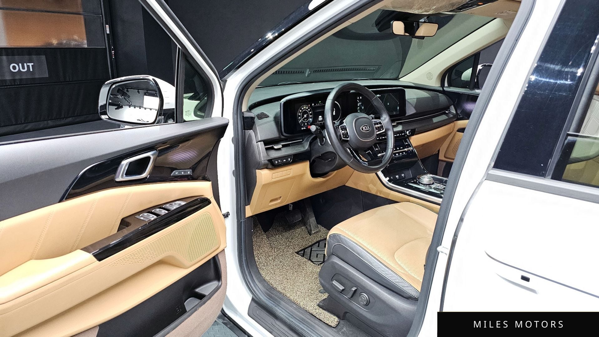 Kia Carnival 2021 — миниатюра 11