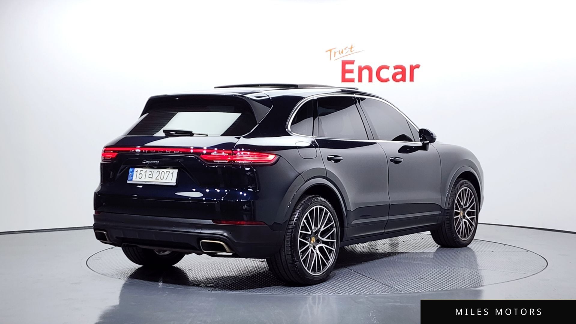Porsche Cayenne 2021 — миниатюра 2