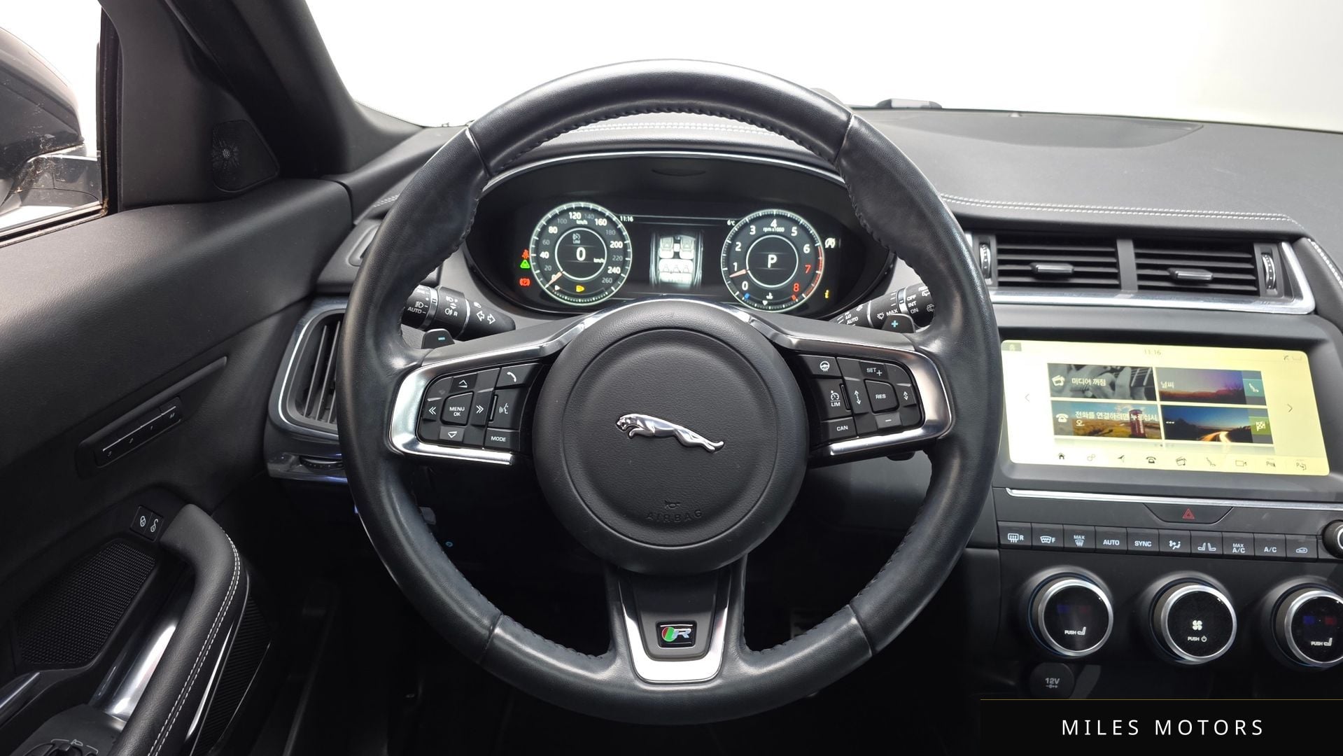 Jaguar E-PACE 2018 — миниатюра 13