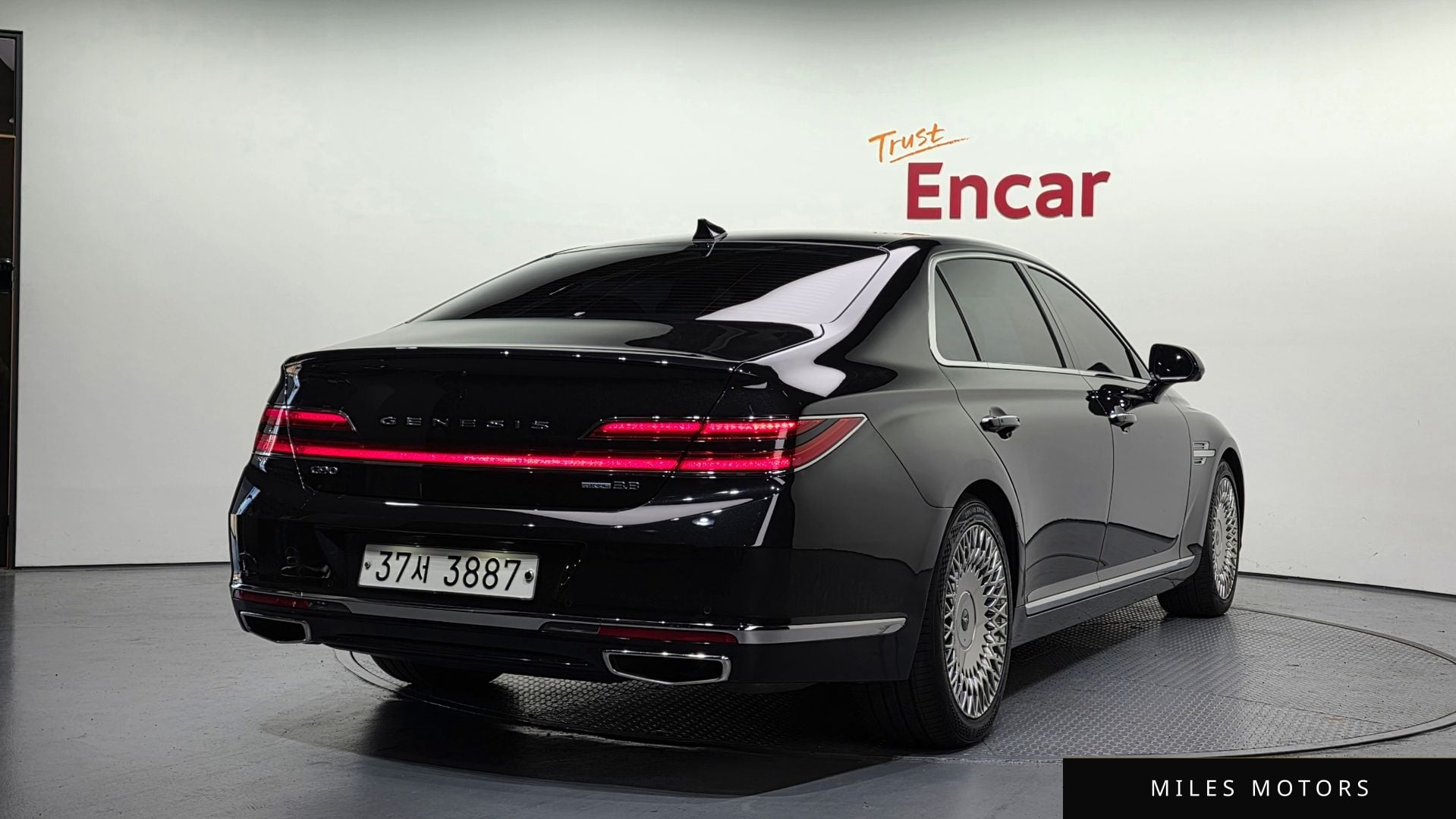 Genesis G90 2019 — миниатюра 2