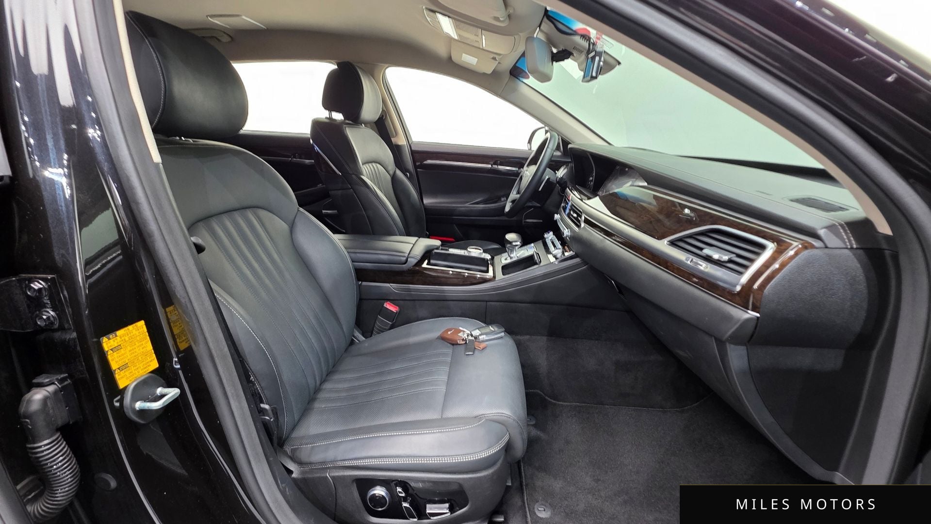 Genesis G90 2019 — миниатюра 10
